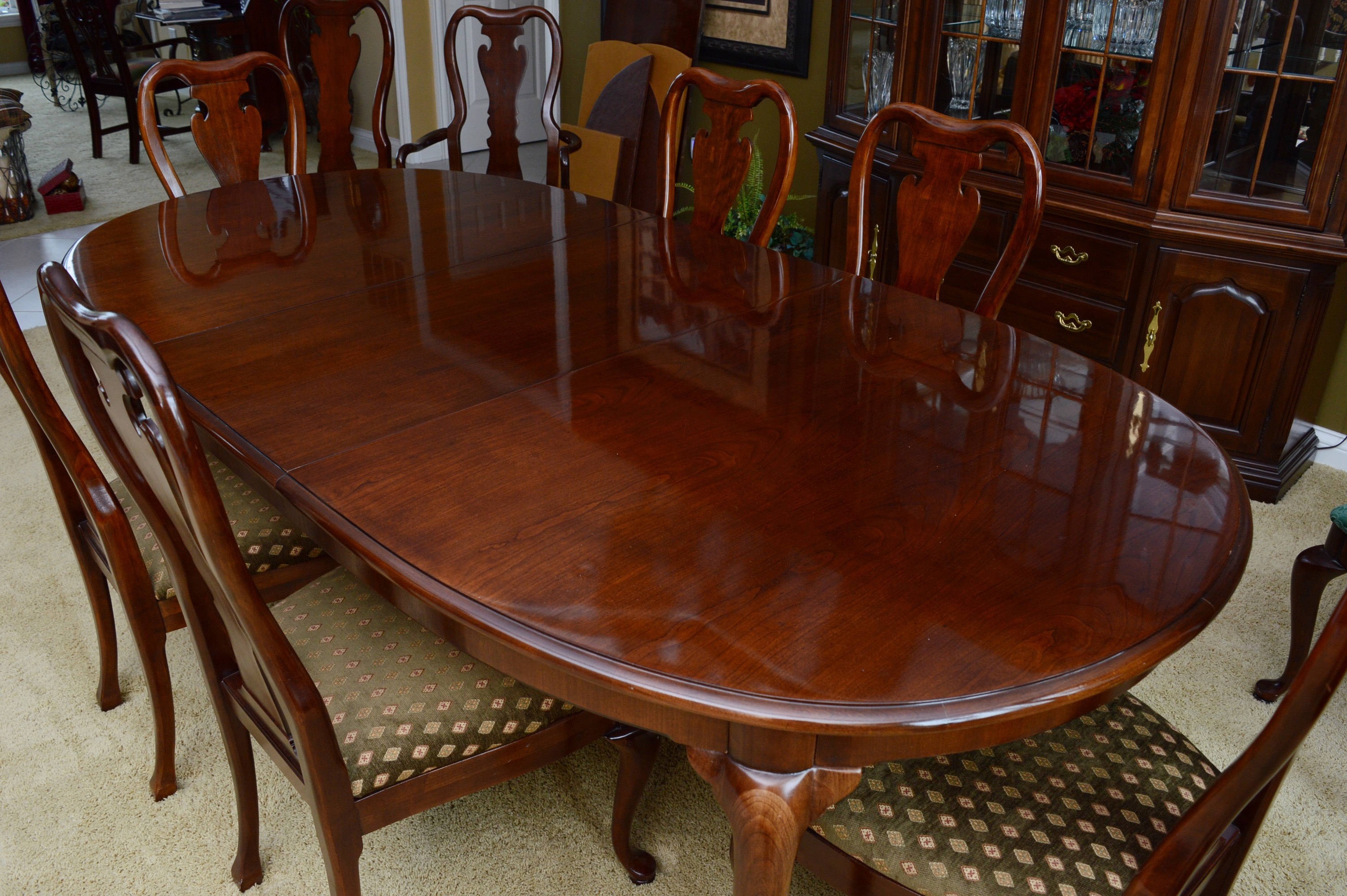 Thomasville Cherry Dining Table and Chairs