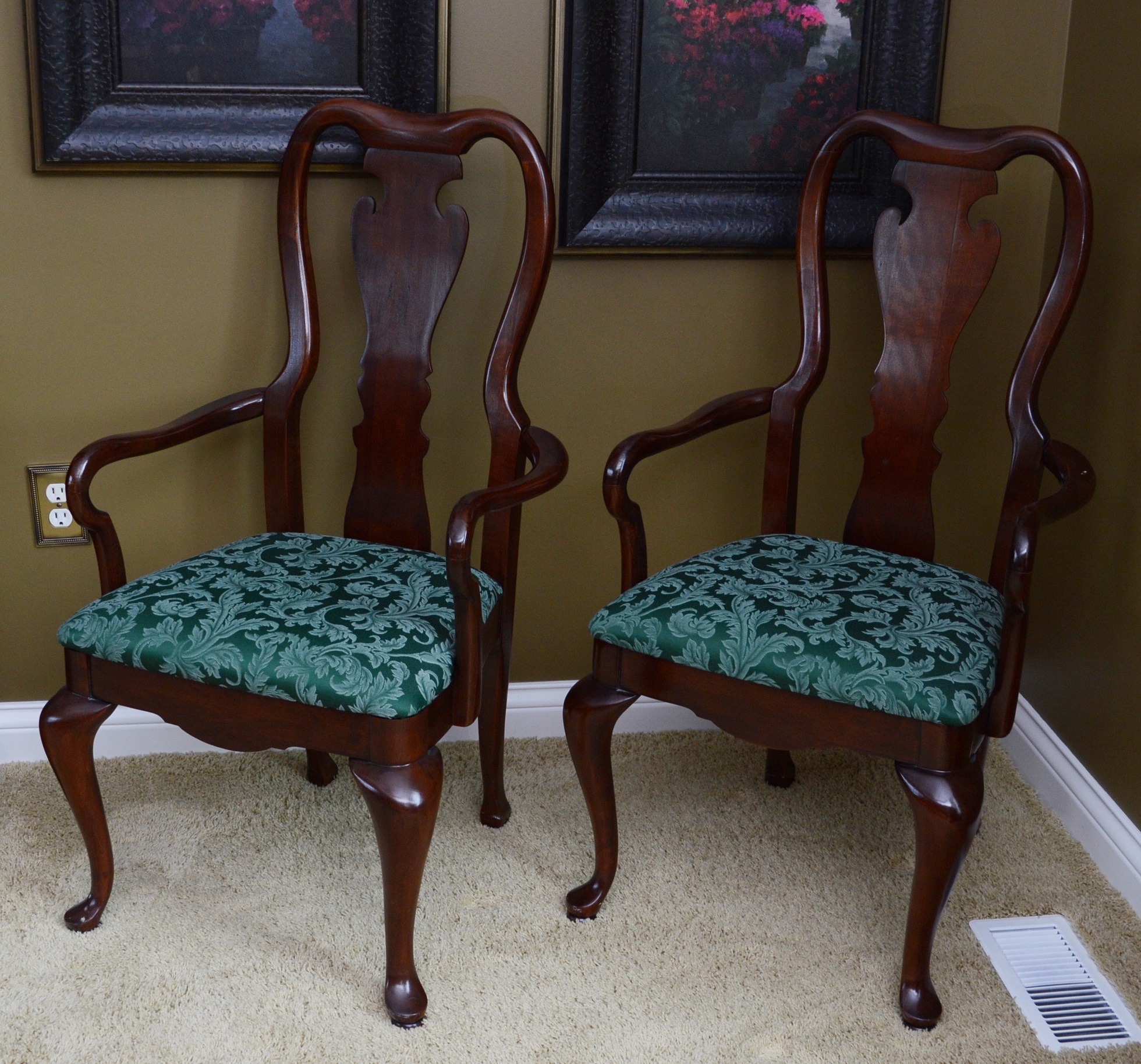Thomasville Cherry Dining Table and Chairs