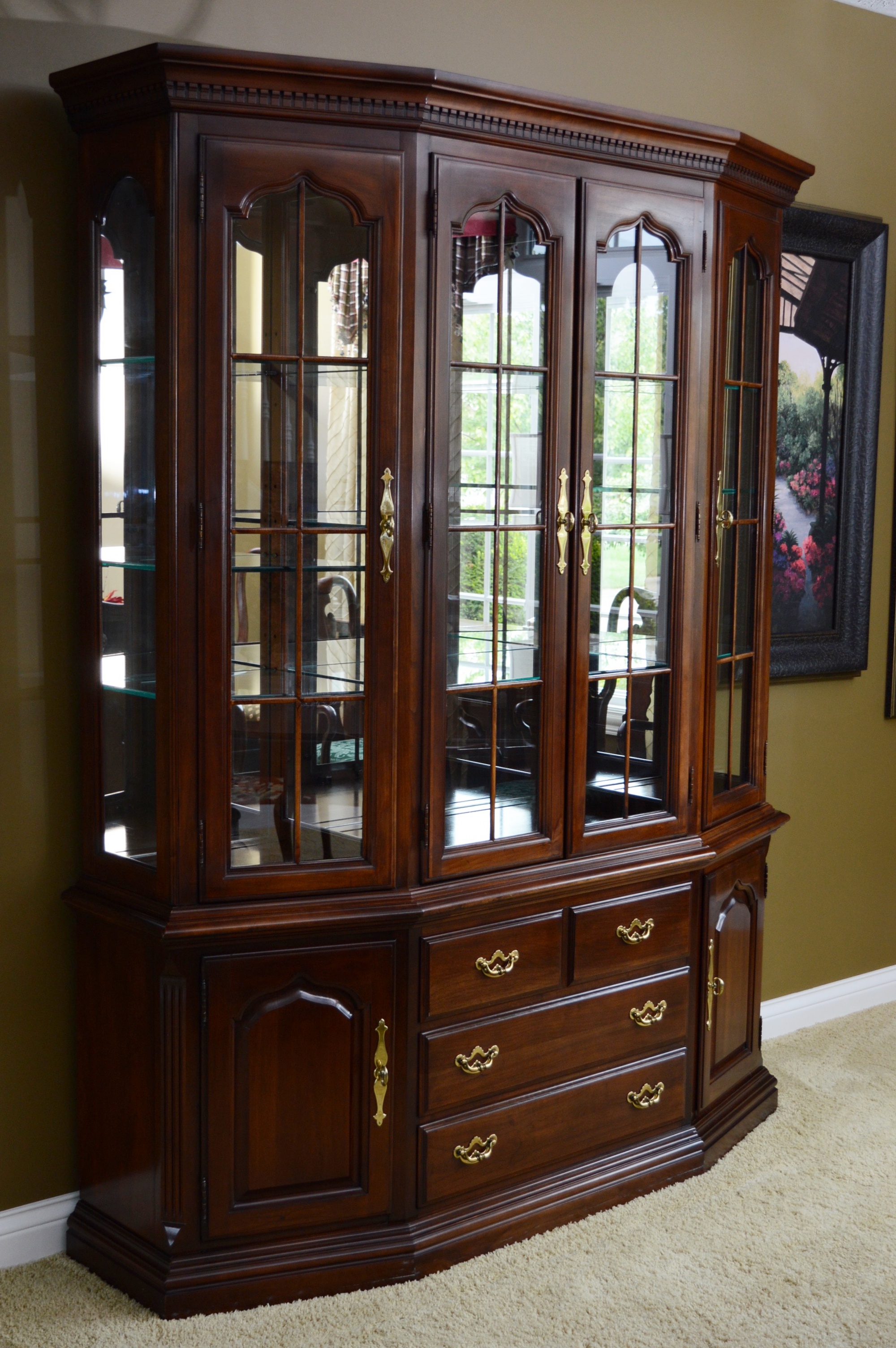 Thomasville Cherry China Cabinet