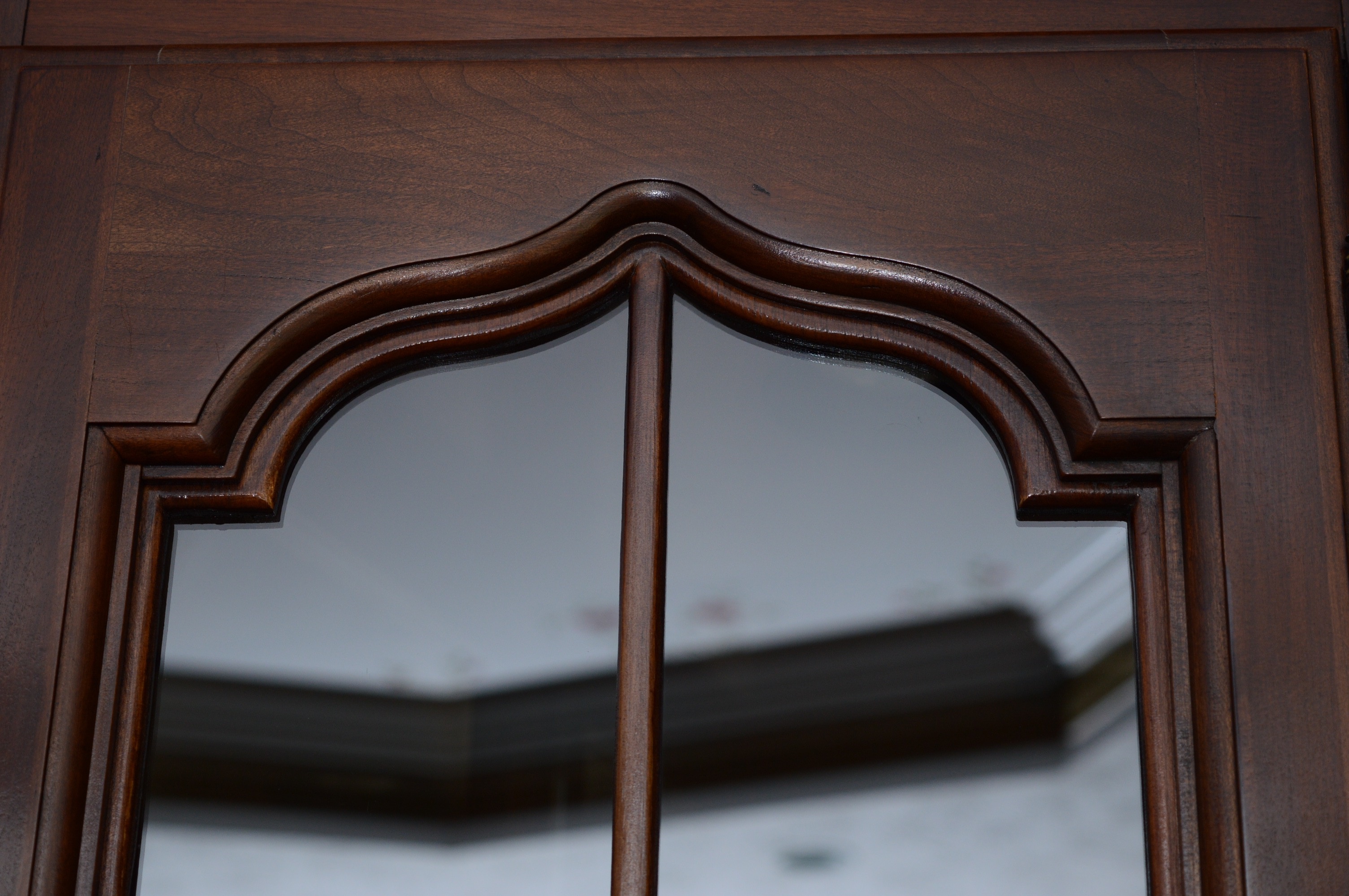 Thomasville Cherry China Cabinet