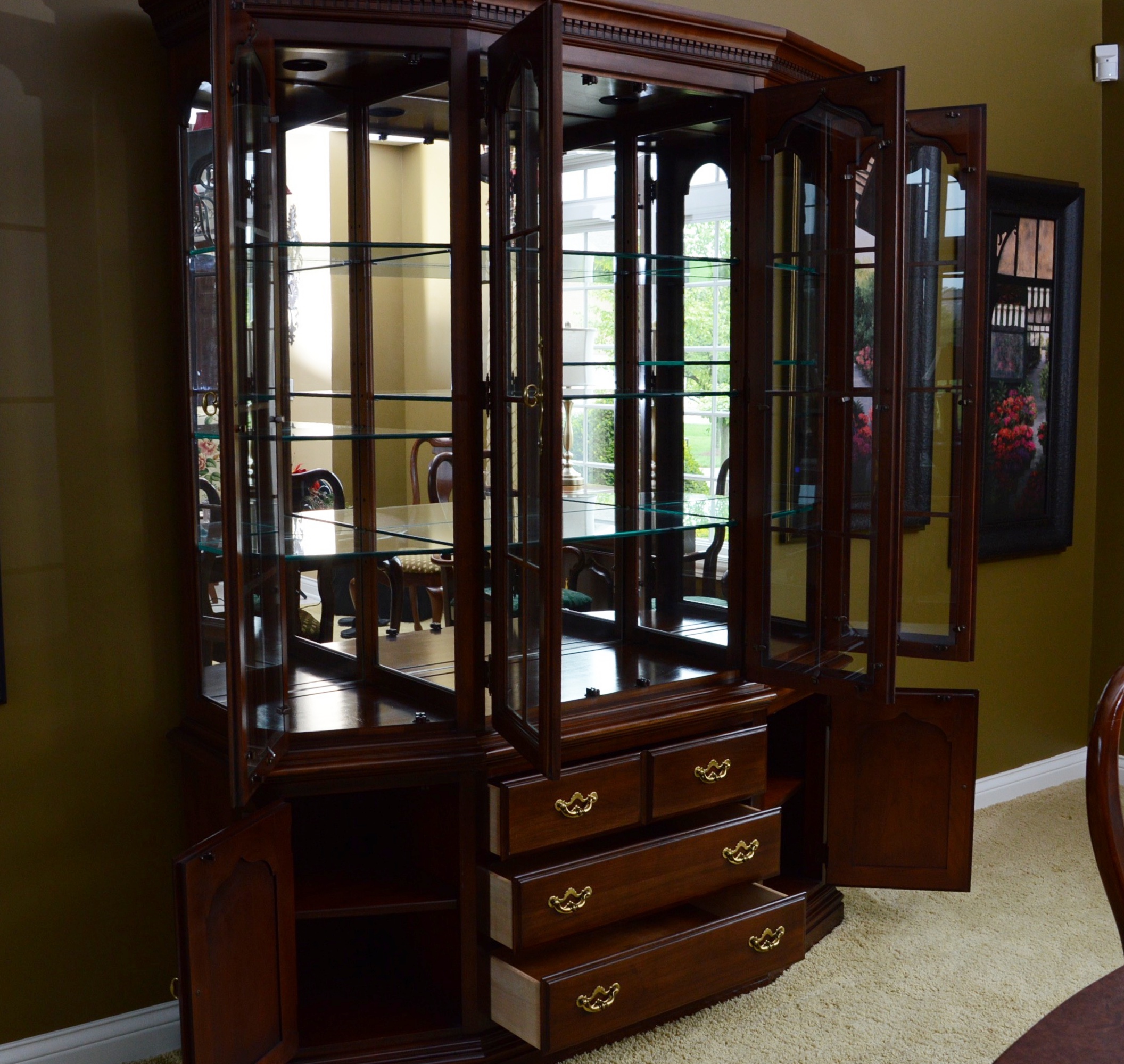 Thomasville Cherry China Cabinet