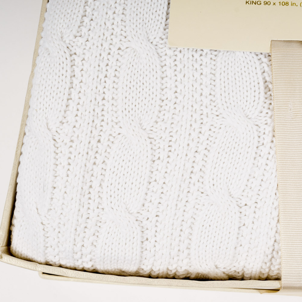 Ralph Lauren Cable Knit Blanket and Sheet Set