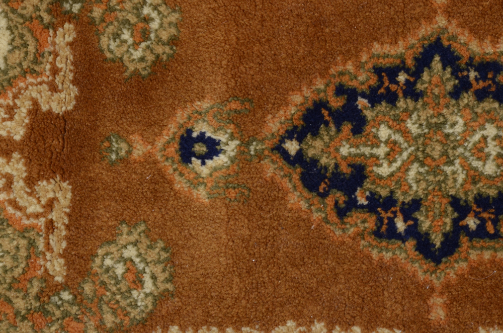 Persian Style Wool Sarouk Power Loomed Mat