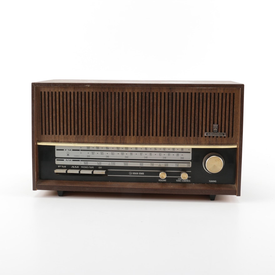 Vintage Grundig Radio