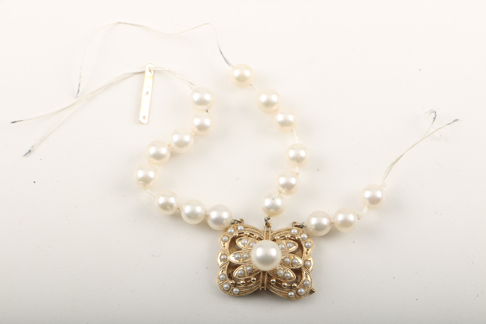 Cultured Pearl Bracelet and Necklace, Both Needing Repair