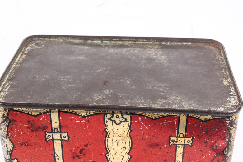 Vintage and Antique Russian Tin Tea Boxes