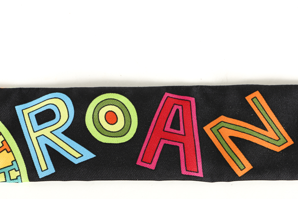 Hermès Fox Fur Collar and "Tohu Bohu" Twilly 24 Faubourg Scarf