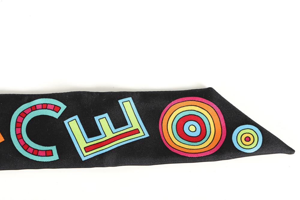 Hermès Fox Fur Collar and "Tohu Bohu" Twilly 24 Faubourg Scarf