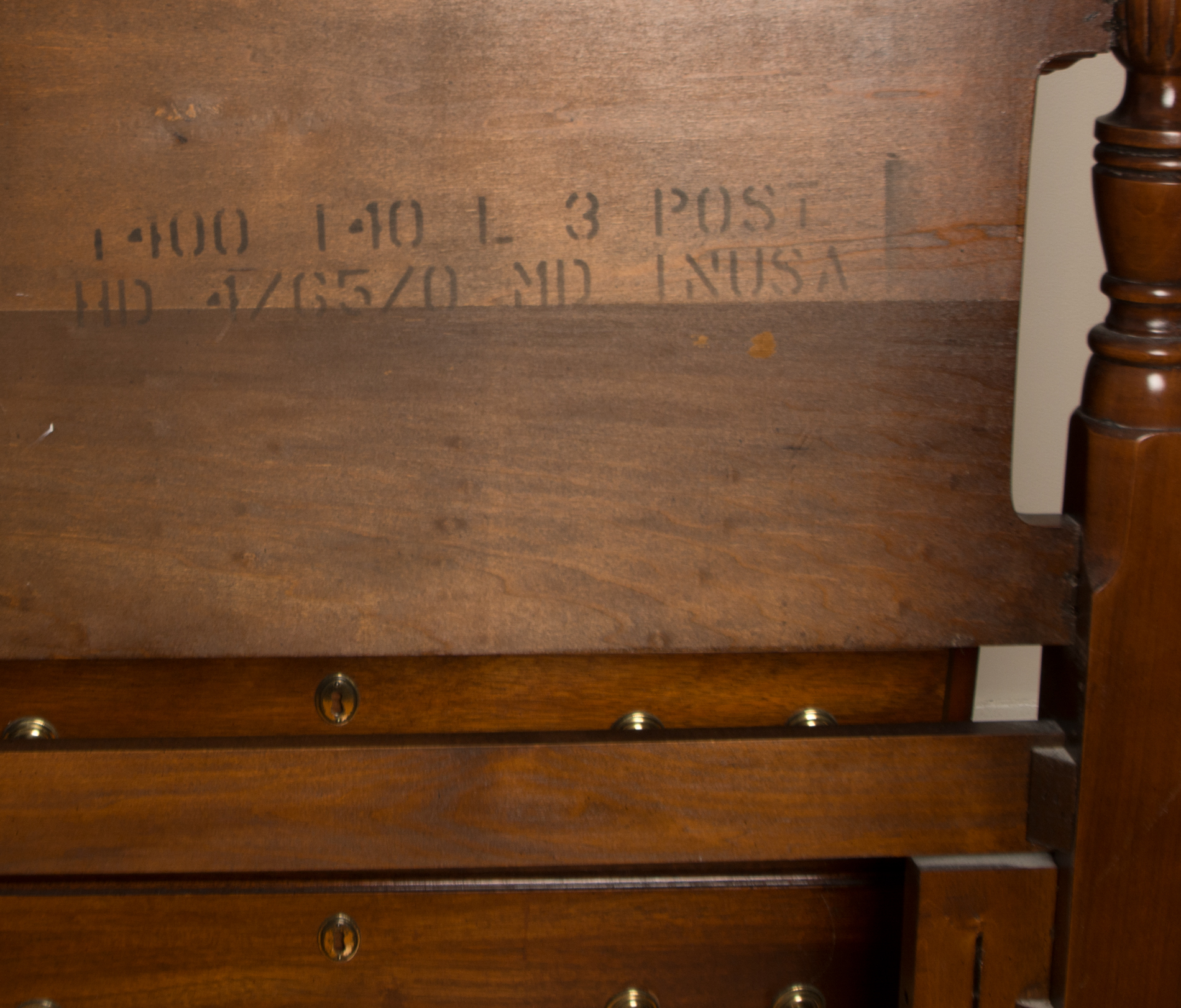 Dixie Furniture "Georgian Manor" Bed Frame