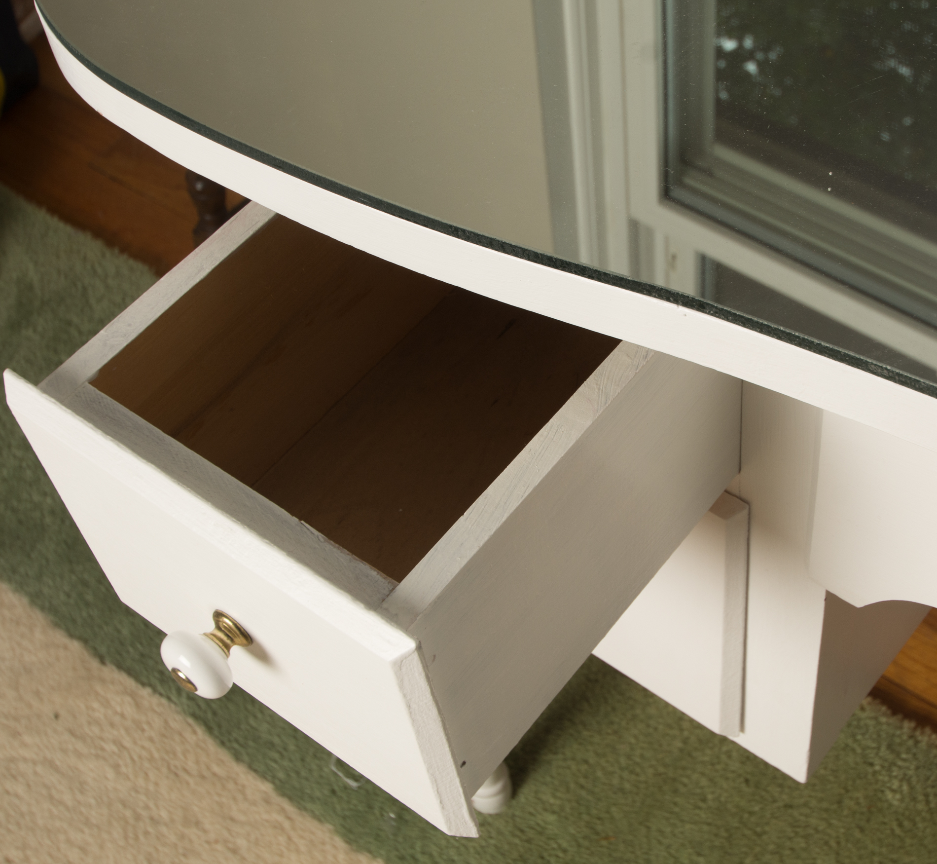 Vintage Mirror Top Vanity Table