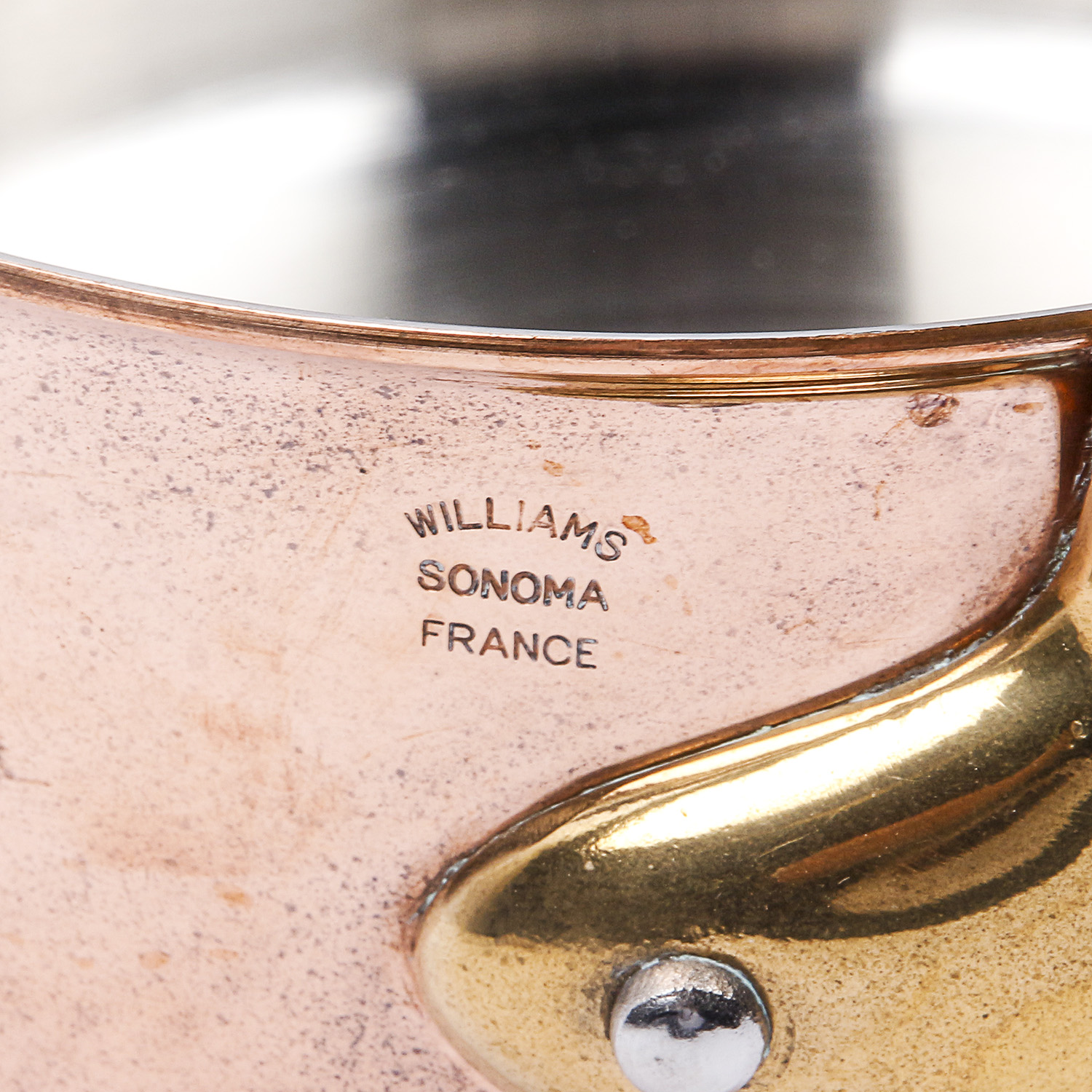 Williams Sonoma 1.75 Quart Saucier Pan and Lid