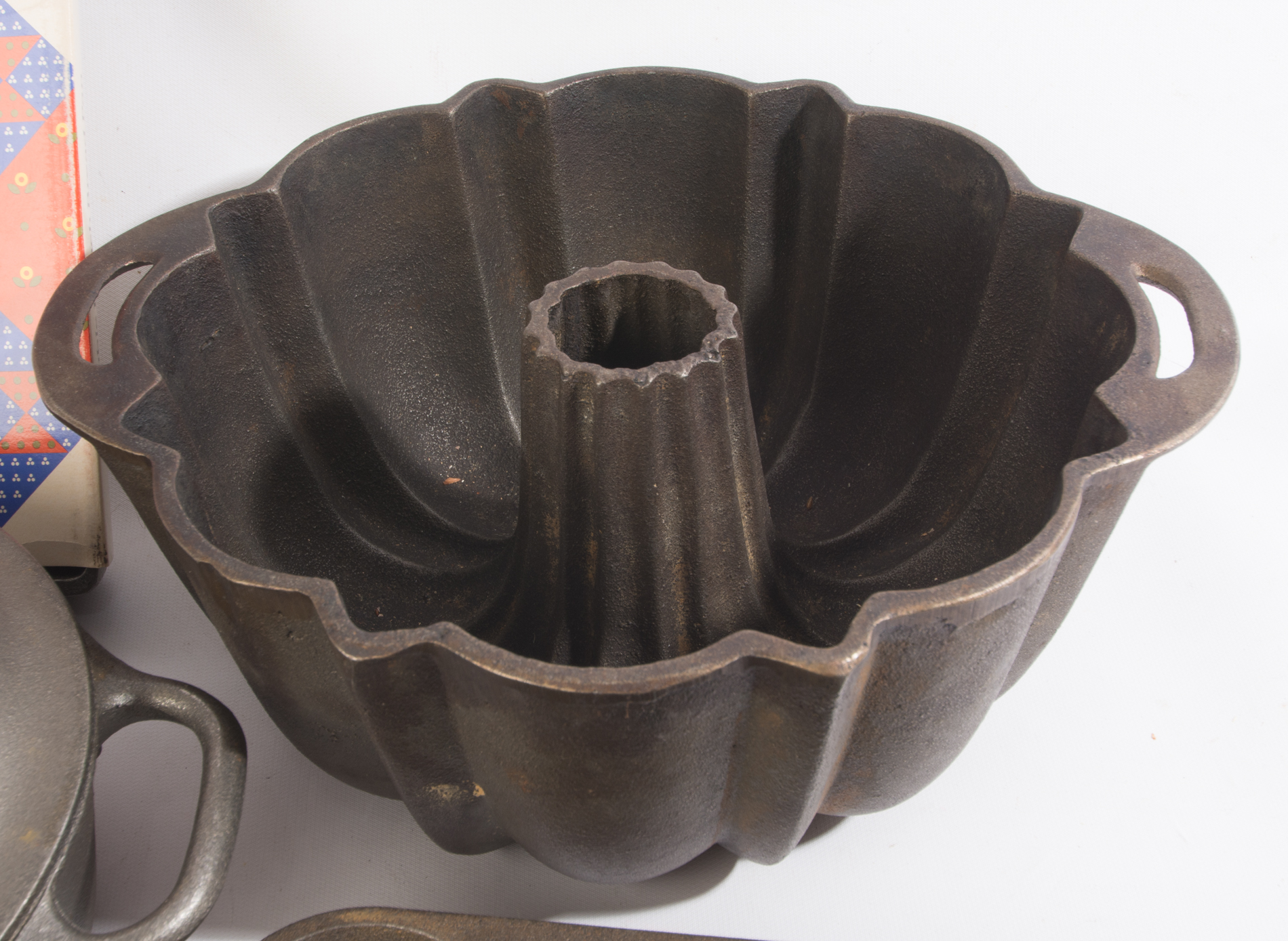 Cast Iron Cookware featuring Lodge