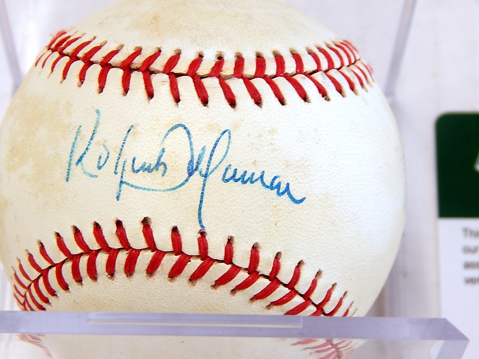 Authenticated Hall of Fame Roberto Alomar Signed Baseball