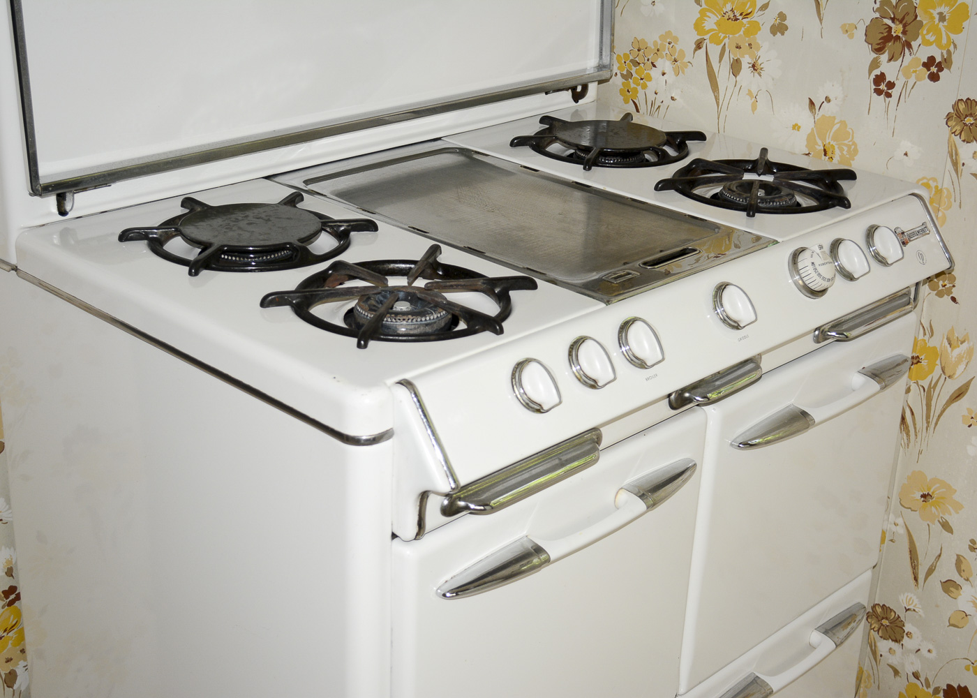 Vintage O'keefe & Merritt Stove