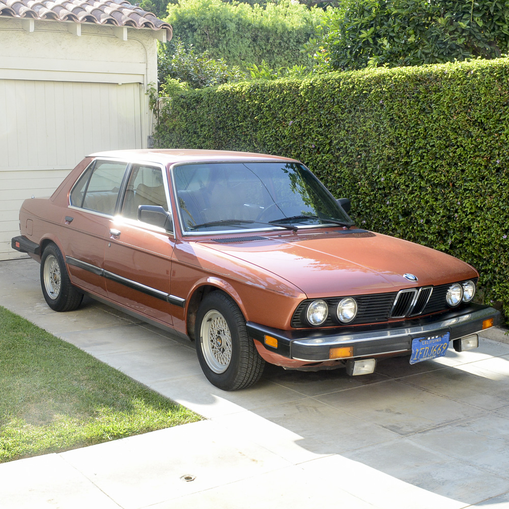 1982 BMW 528E Red Sedan