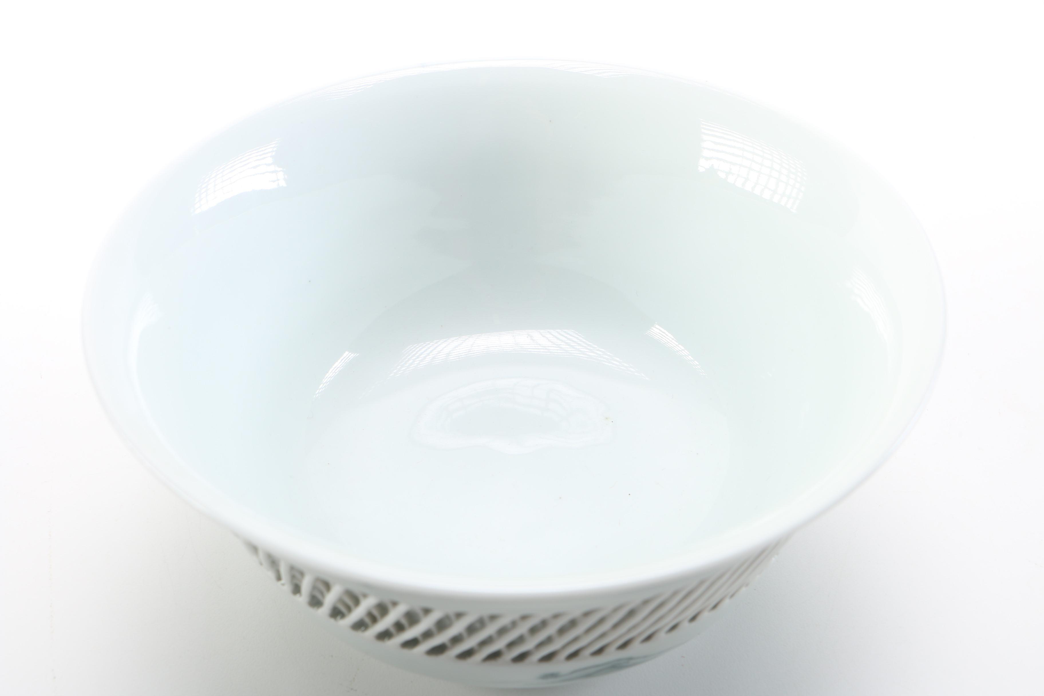 Japanese Imari Ware Porcelain Bowl