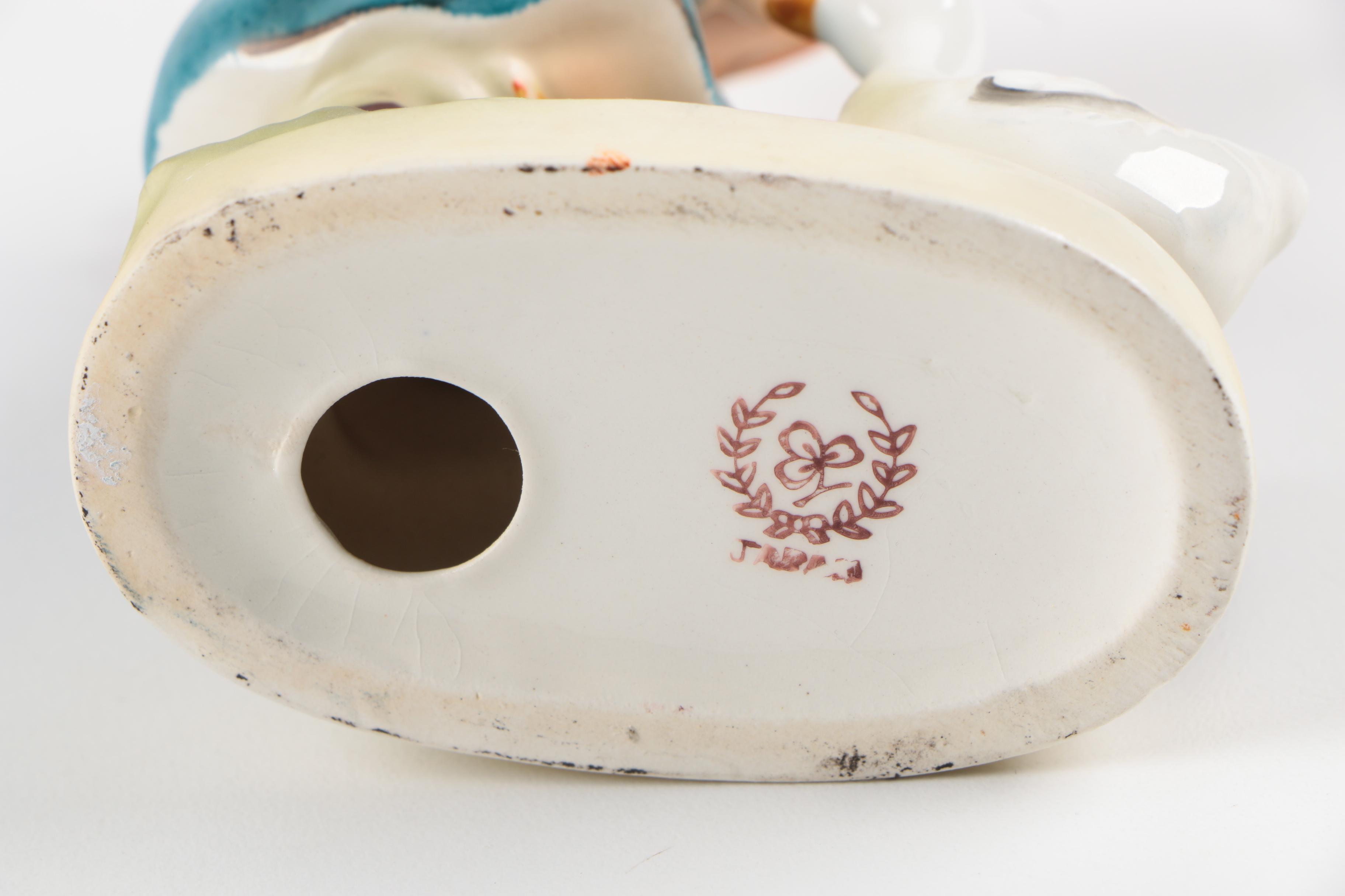 Erich Stauffer Style Figurines