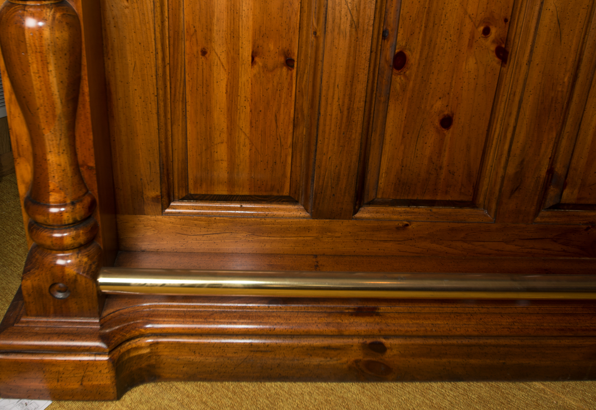 Broyhill "American Frontier" Bar with Stools