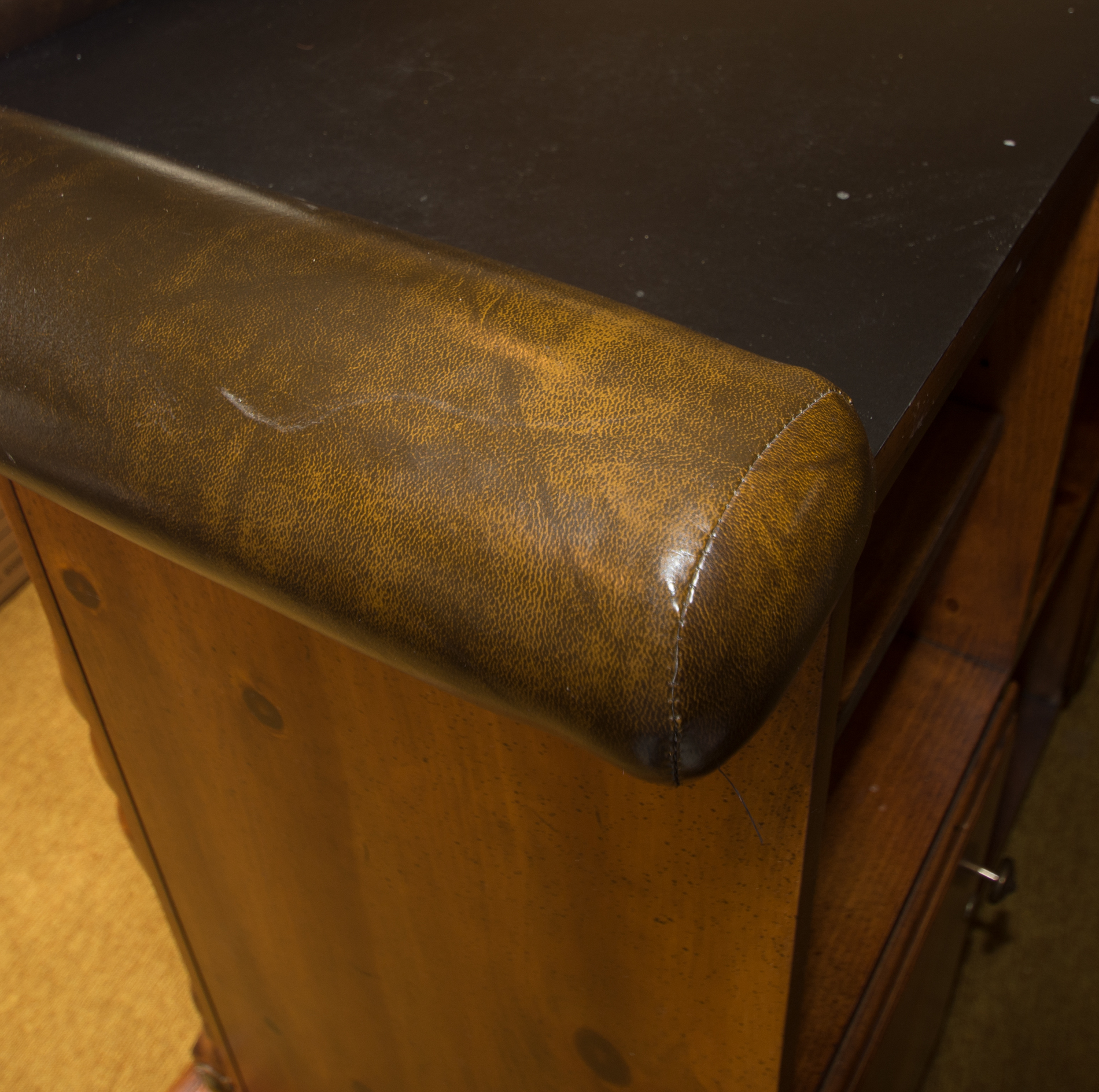 Broyhill "American Frontier" Bar with Stools