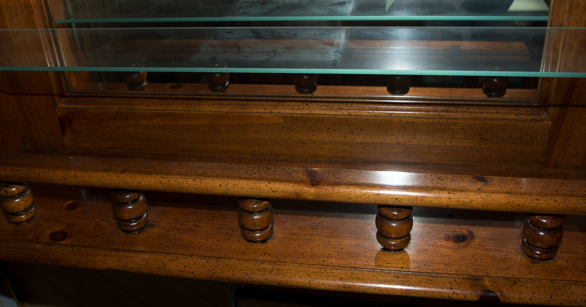 Broyhill "American Frontier" Bar with Stools