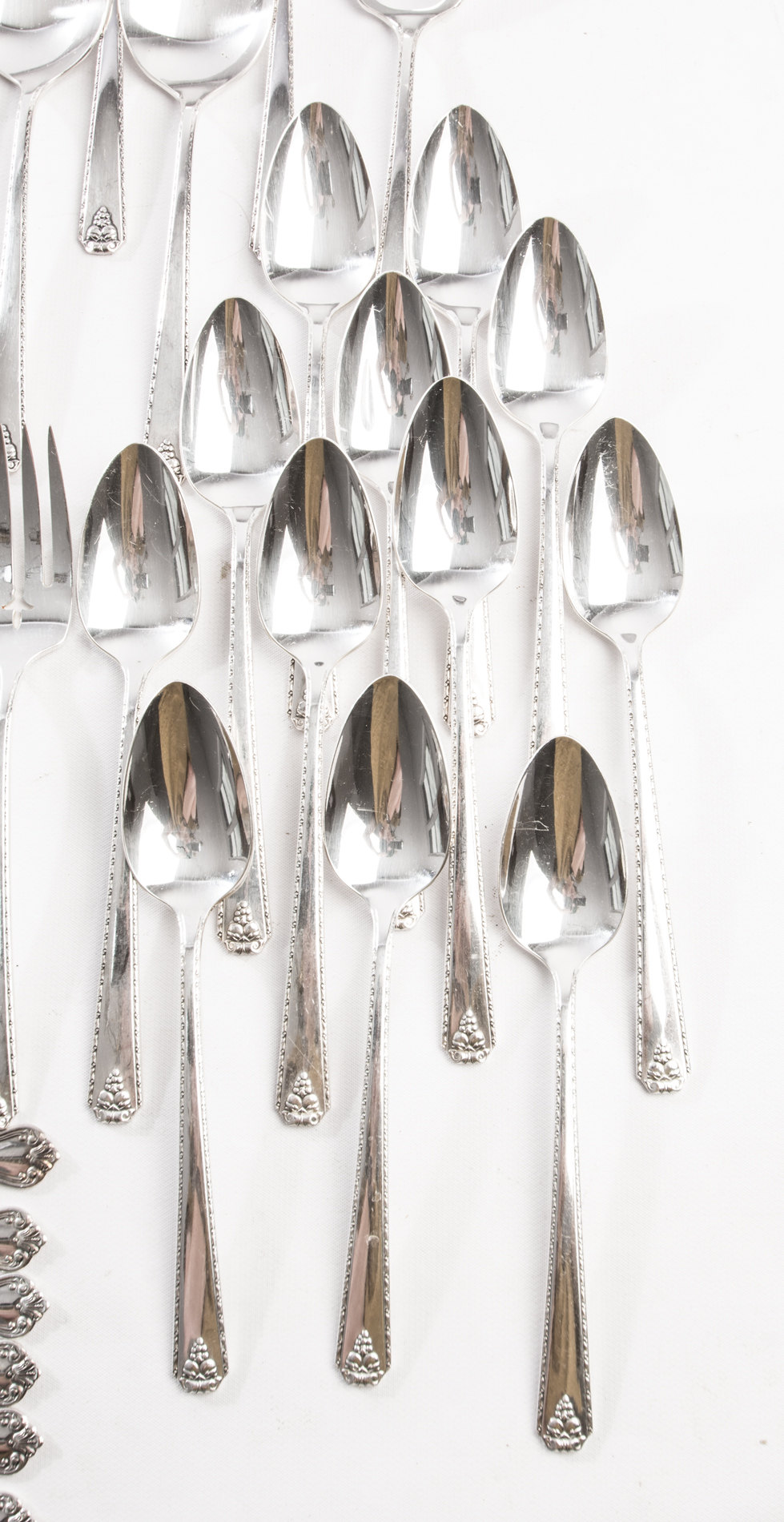 Prestige "Bordeaux" Place Settings for Six including Serving Pieces