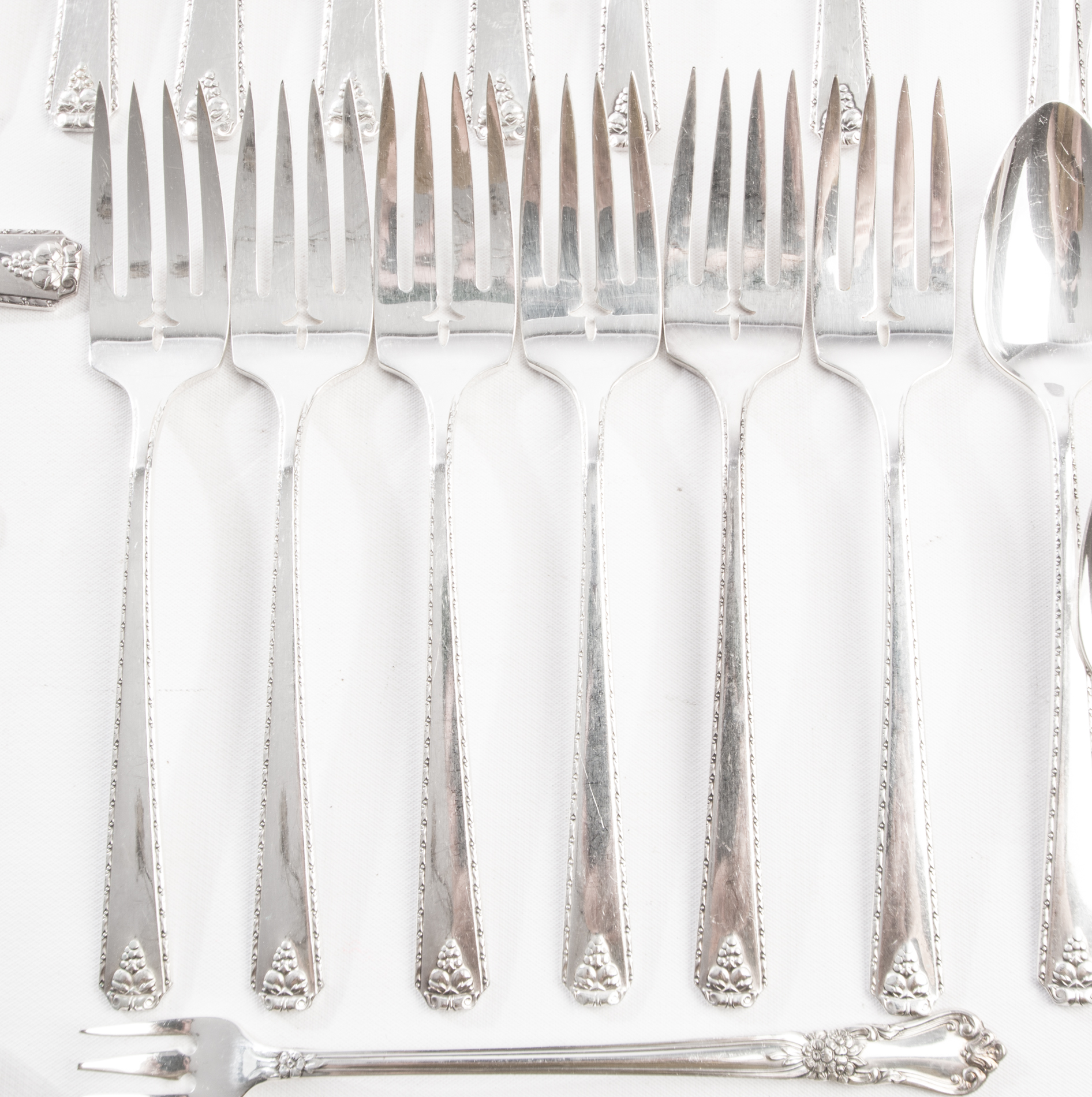 Prestige "Bordeaux" Place Settings for Six including Serving Pieces