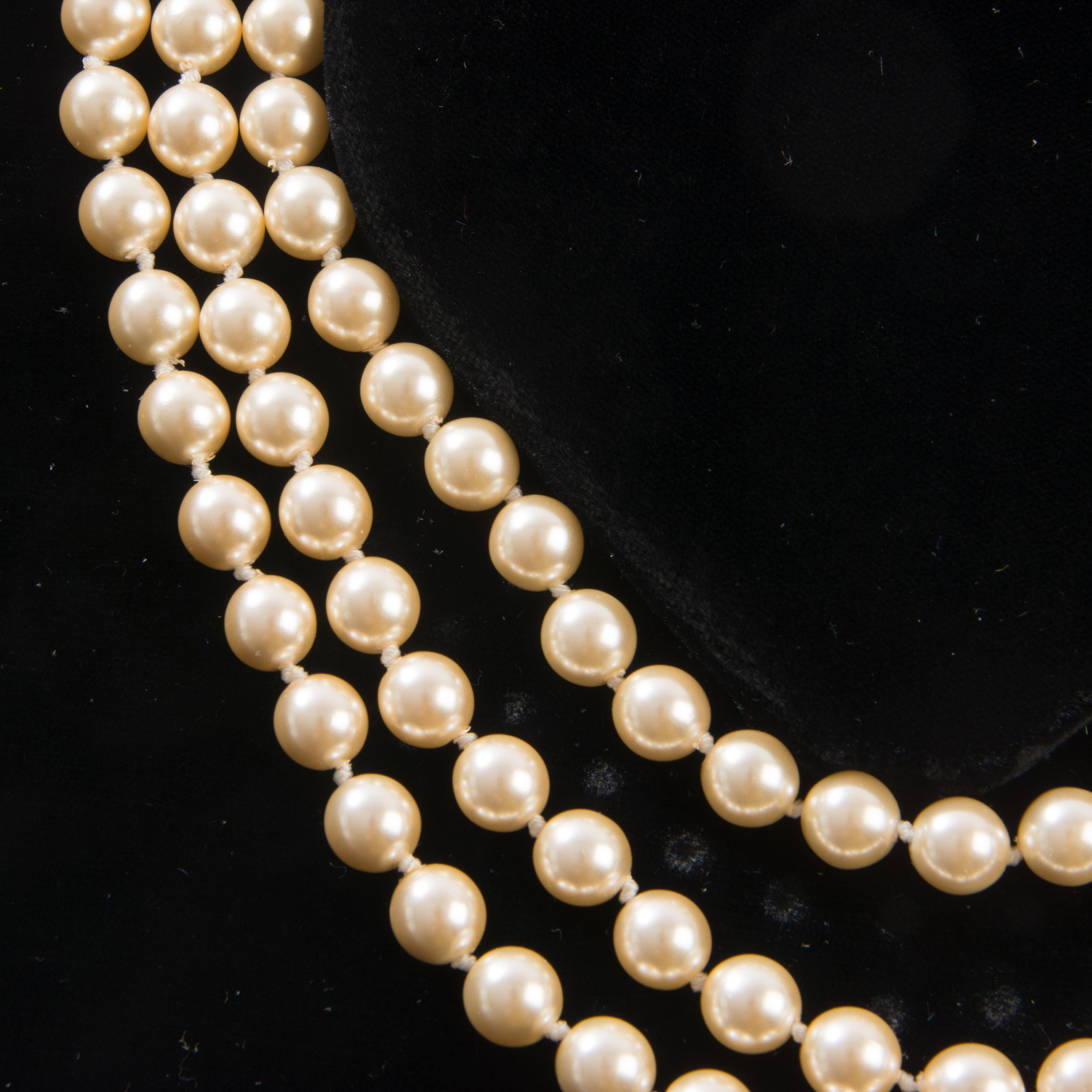 The Franklin Mint "Jackie's Pearls" Reproduction