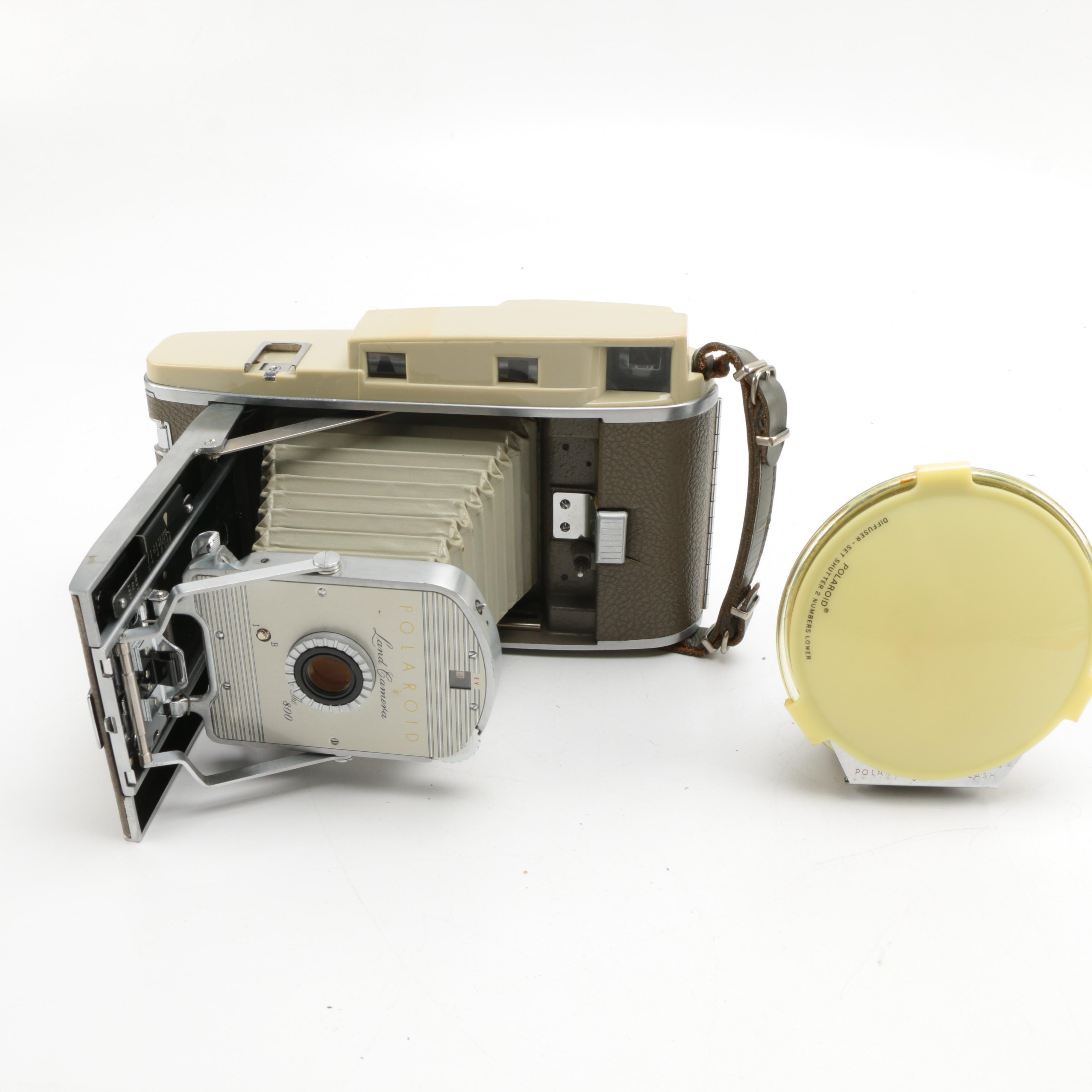 Vintage Polaroid "The 800" Land Camera