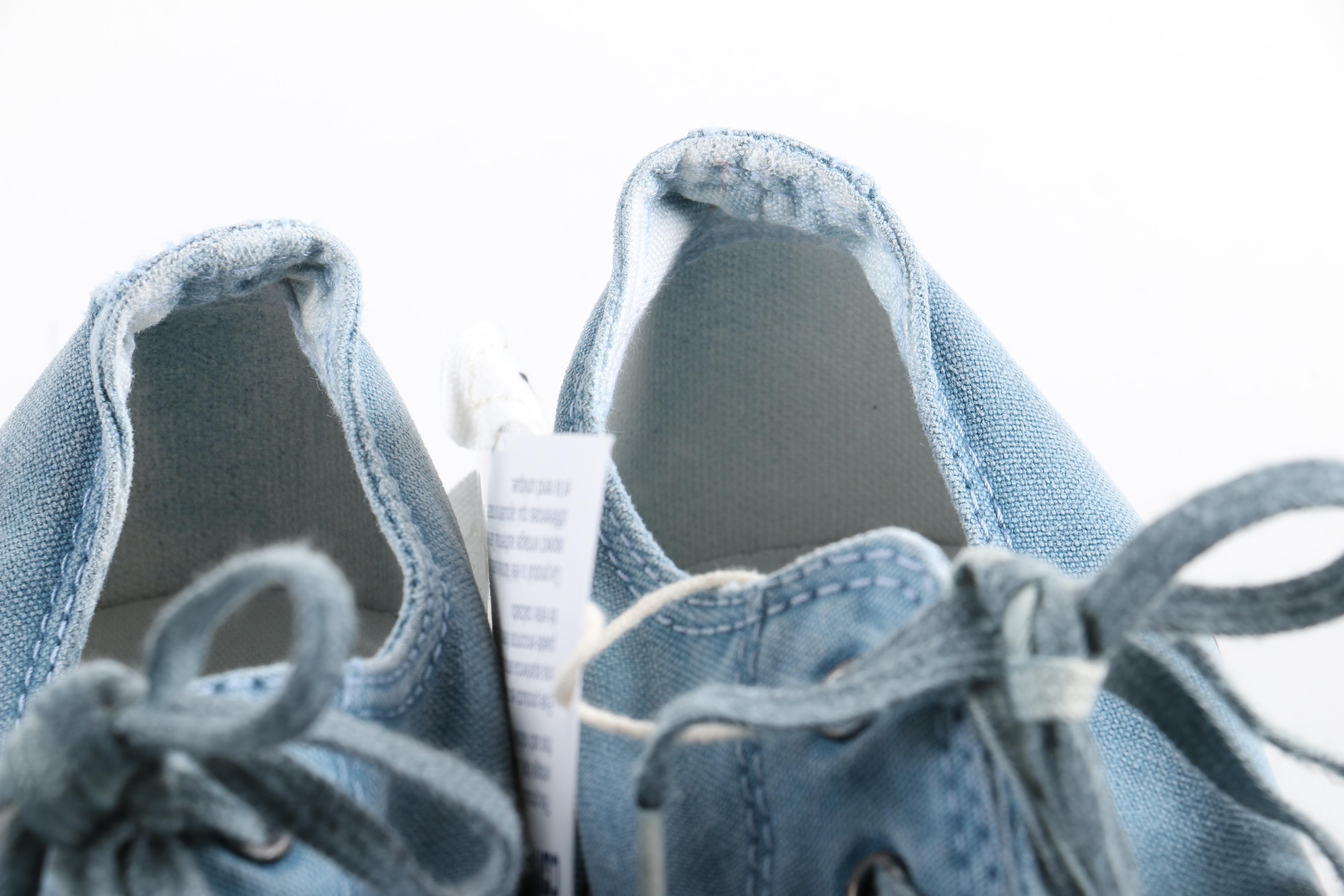 Converse Chuck Taylor All Star Unisex Lace Up Sneakers