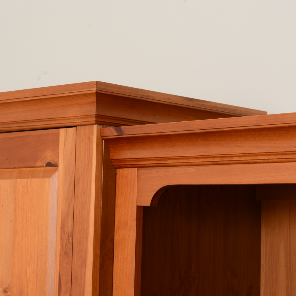 Broyhill Wooden Media Cabinet