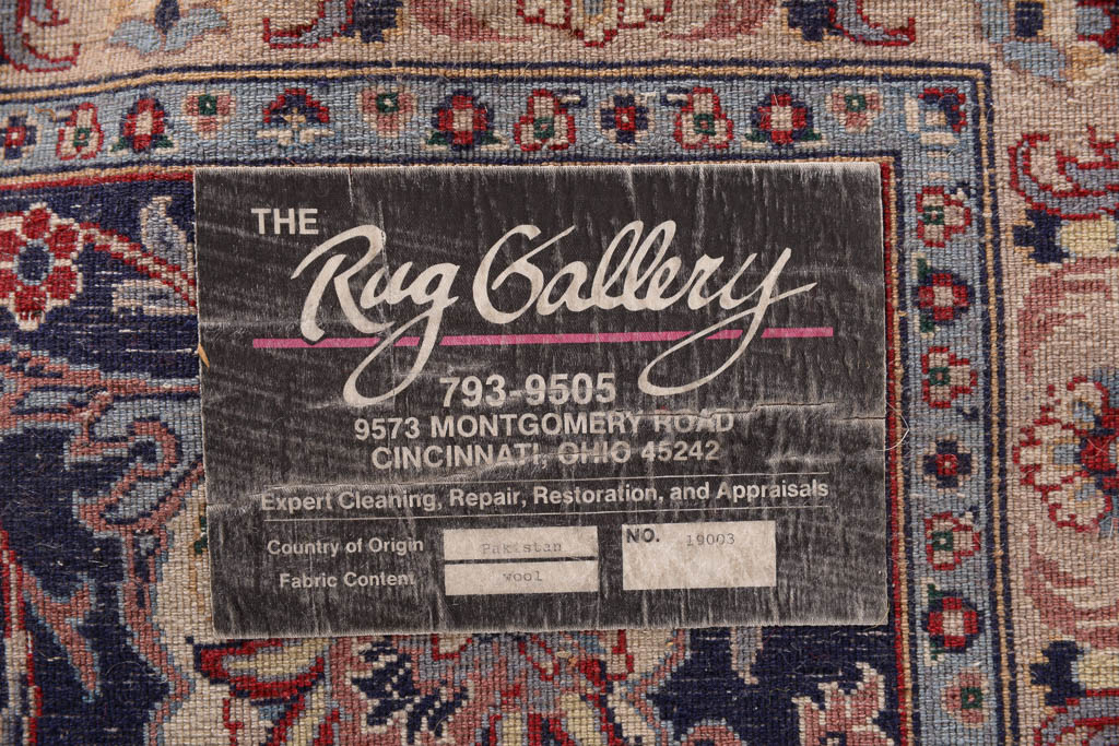 Signed Rug Gallery Hand-Knotted Pakistani Wool Area Rug