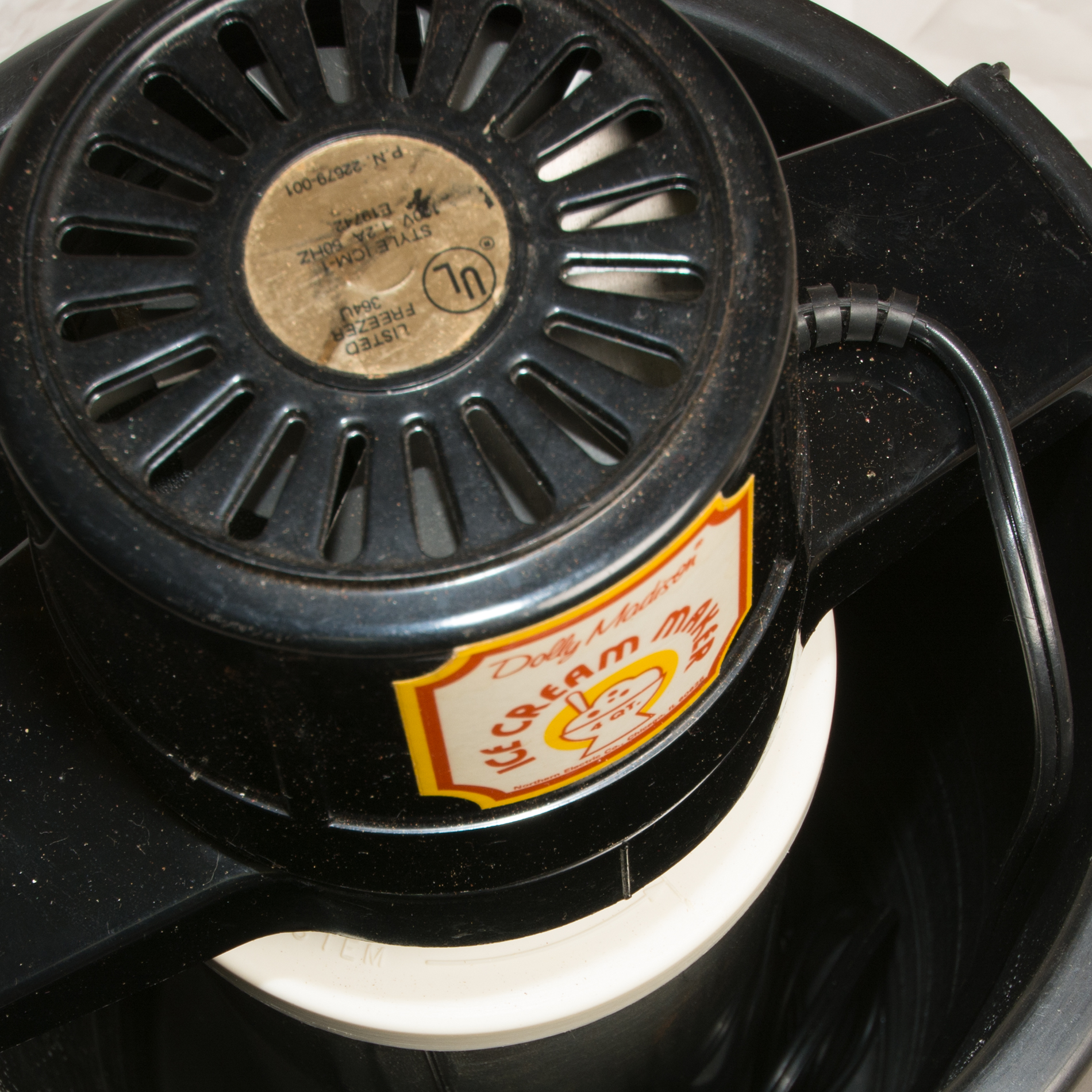 Vintage Dolly Madison Ice Cream Maker