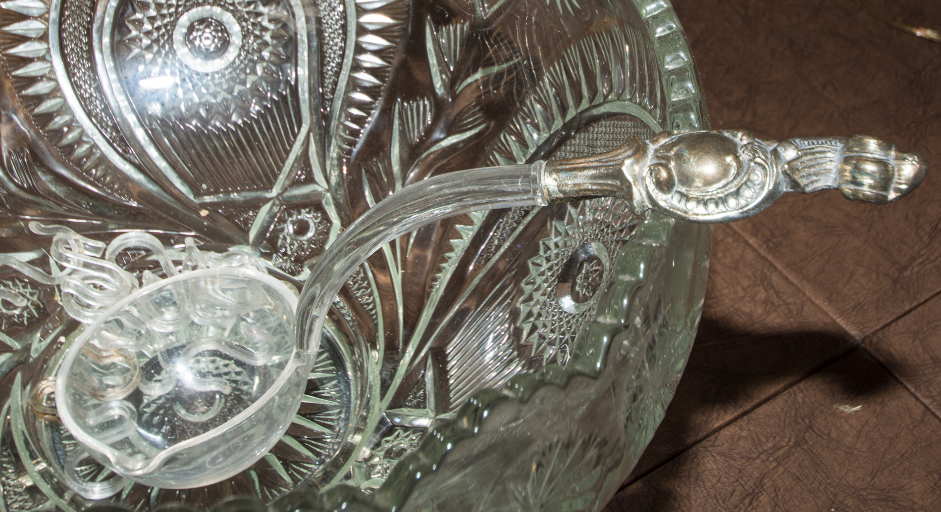 Colony Lancaster Pitman-Dreitzer "Pinwheel & Star" Punch Bowl Set