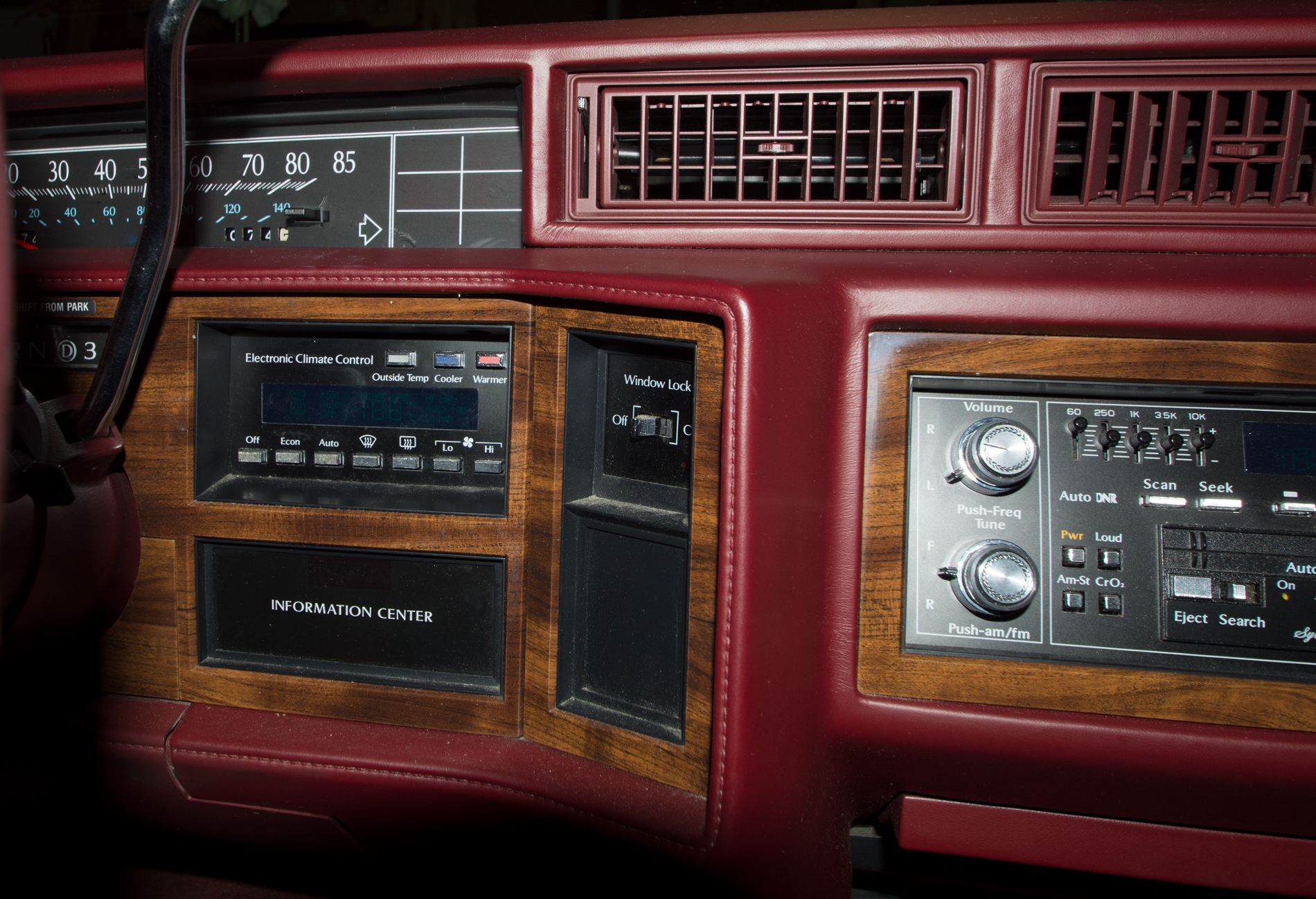 1992 Cadillac Sedan de Ville