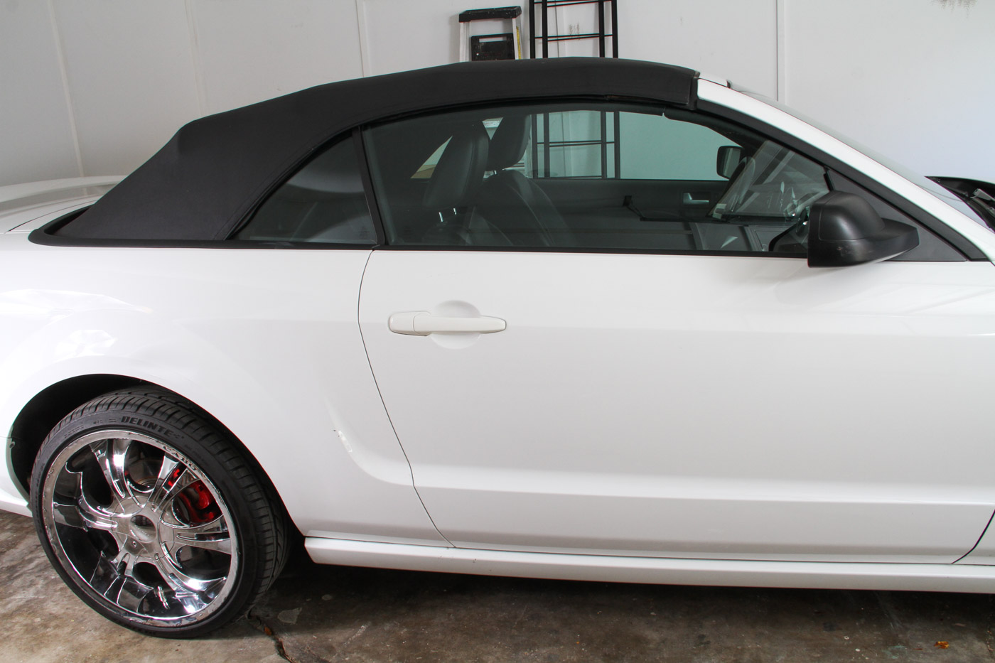 2005 Ford GT Mustang