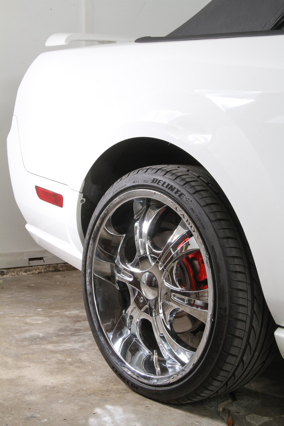 2005 Ford GT Mustang