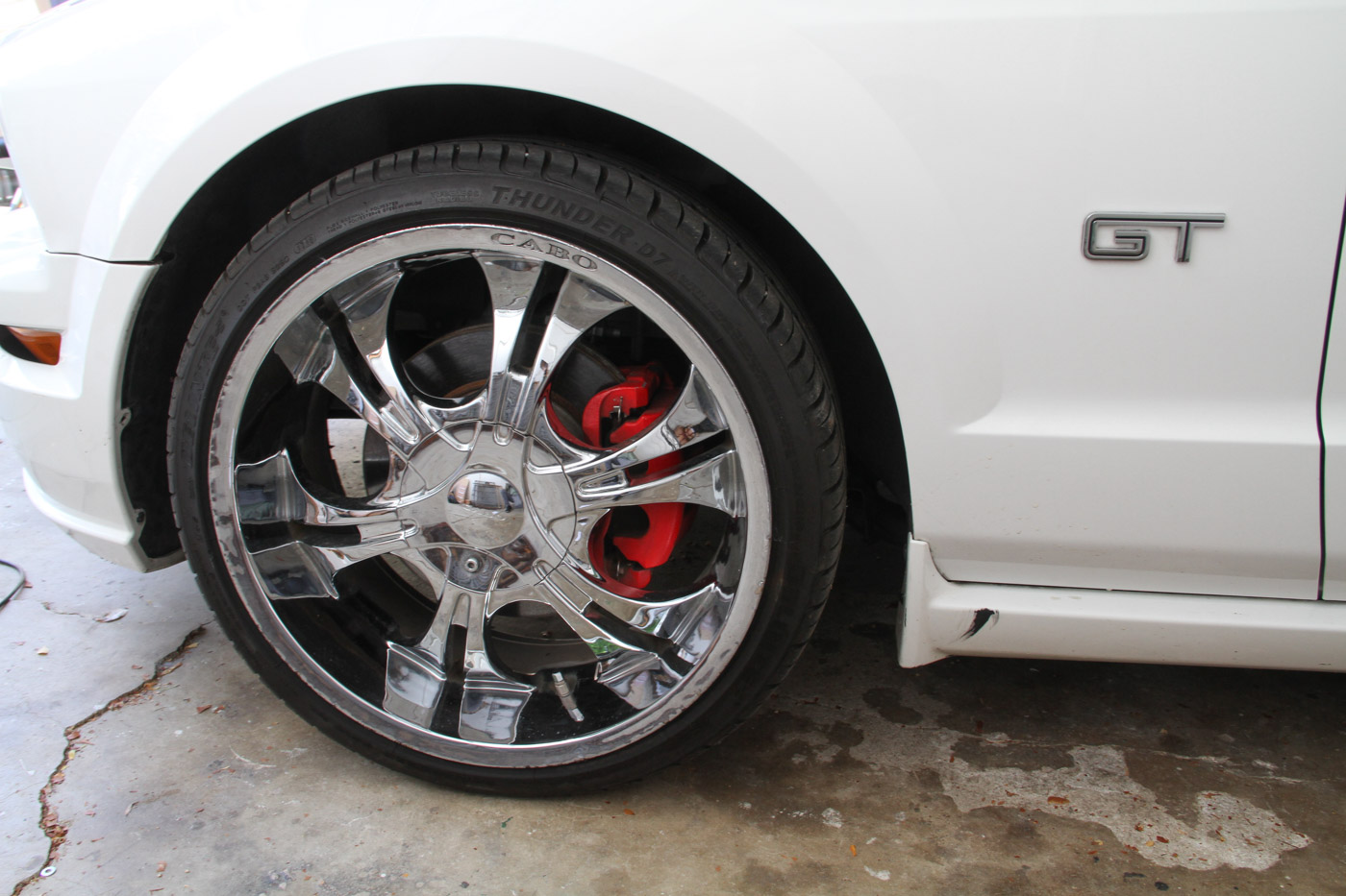 2005 Ford GT Mustang