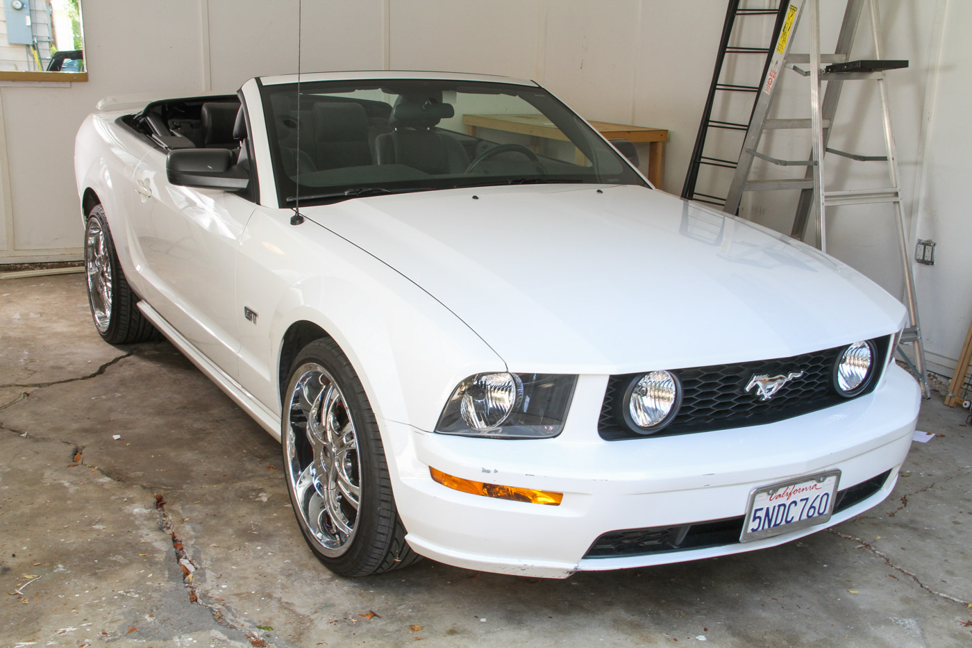 2005 Ford GT Mustang