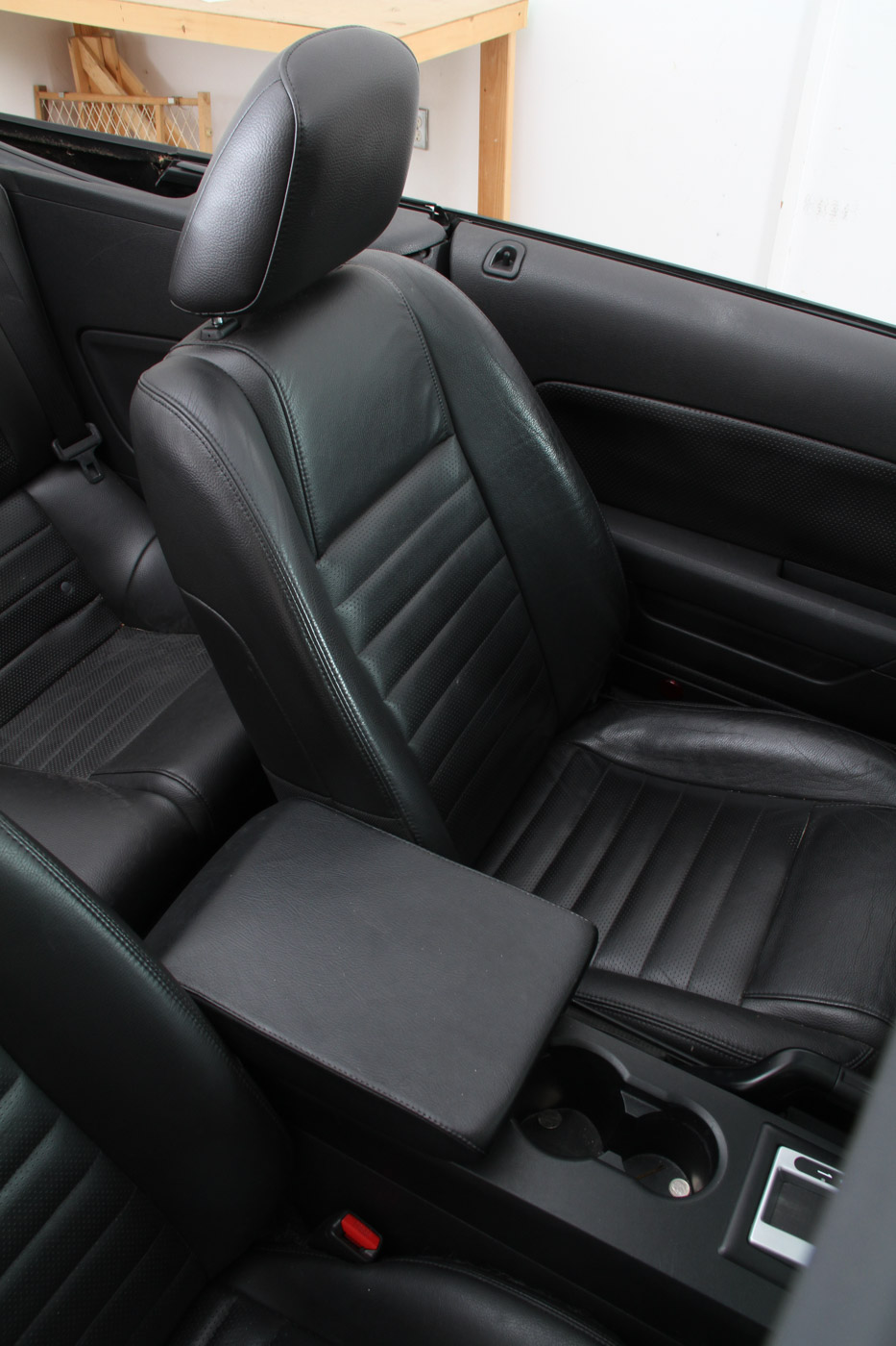 2005 Ford GT Mustang