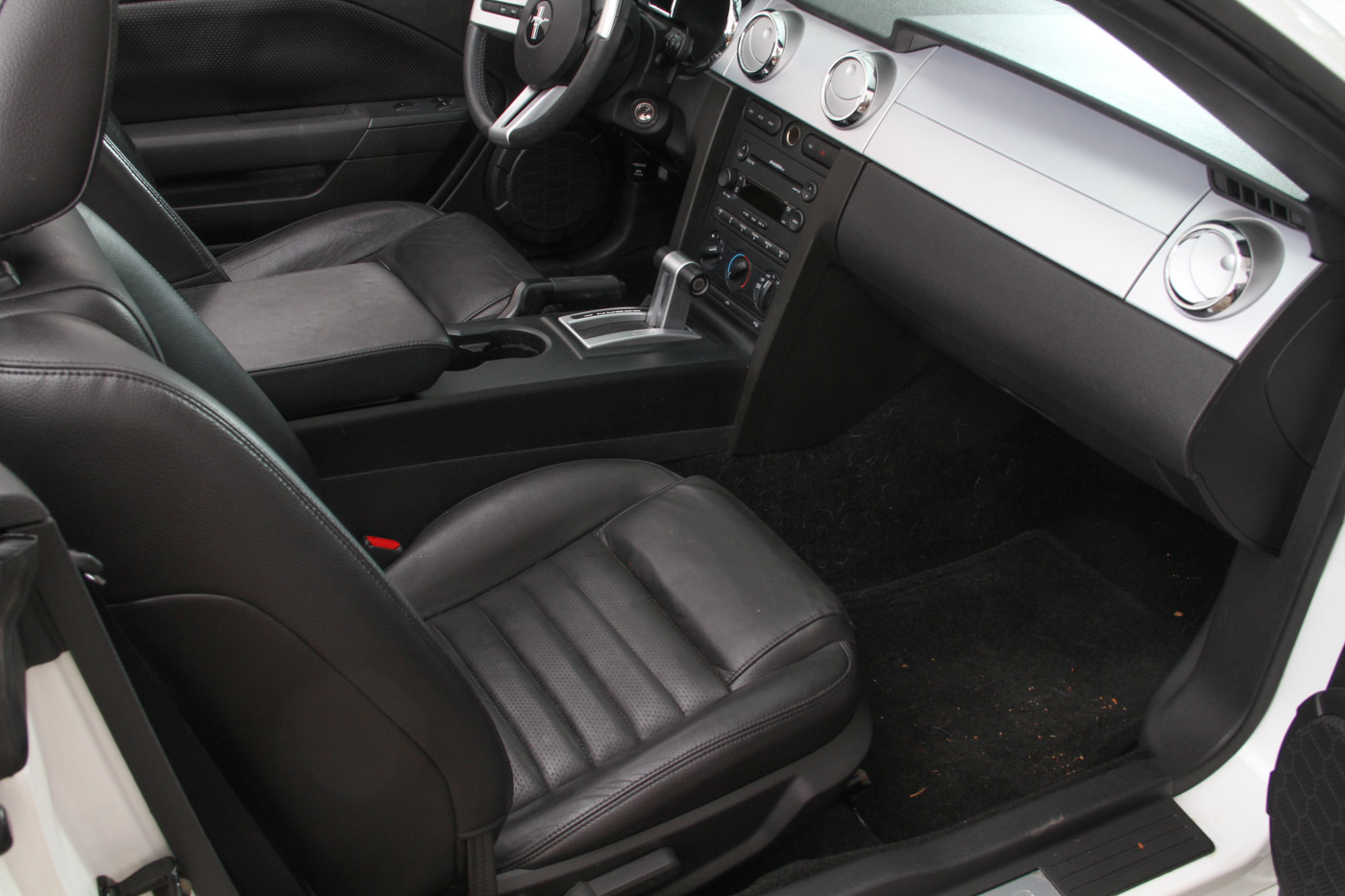 2005 Ford GT Mustang