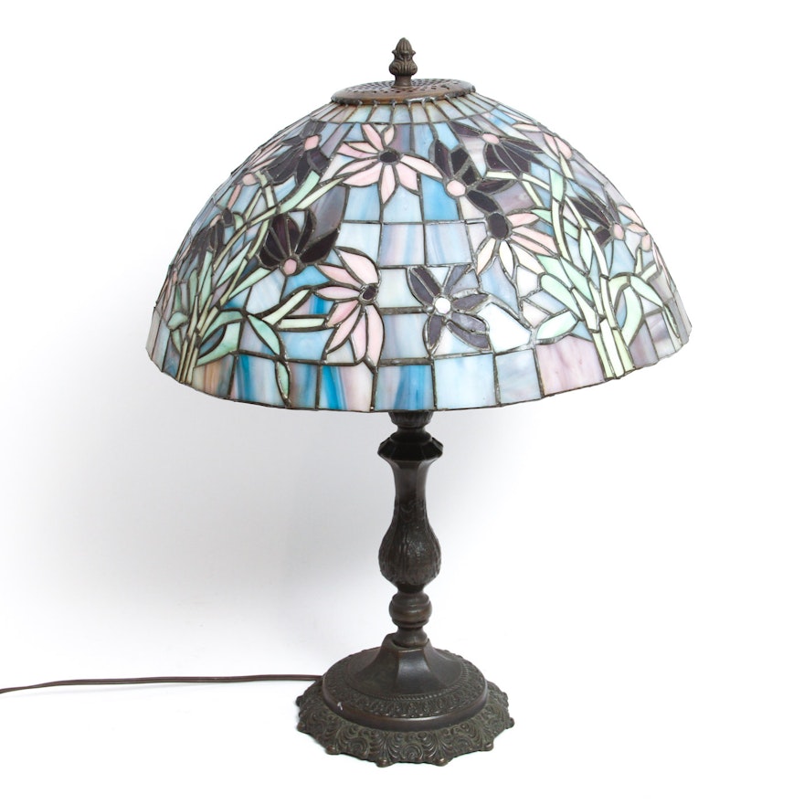 Tiffany-Inspired Table Lamp