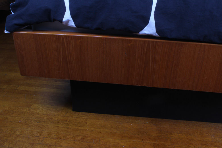 Mid Century Modern Full Size Wooden Platform Bed Frame