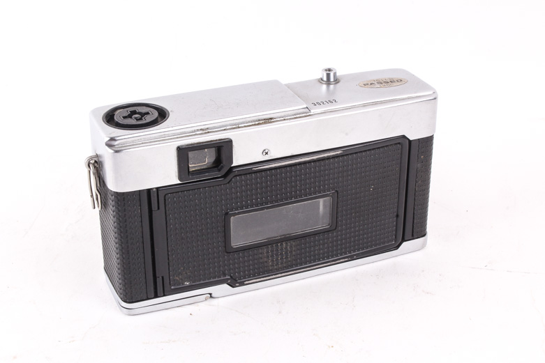 Vintage Olympus Quickmatic EEM Camera