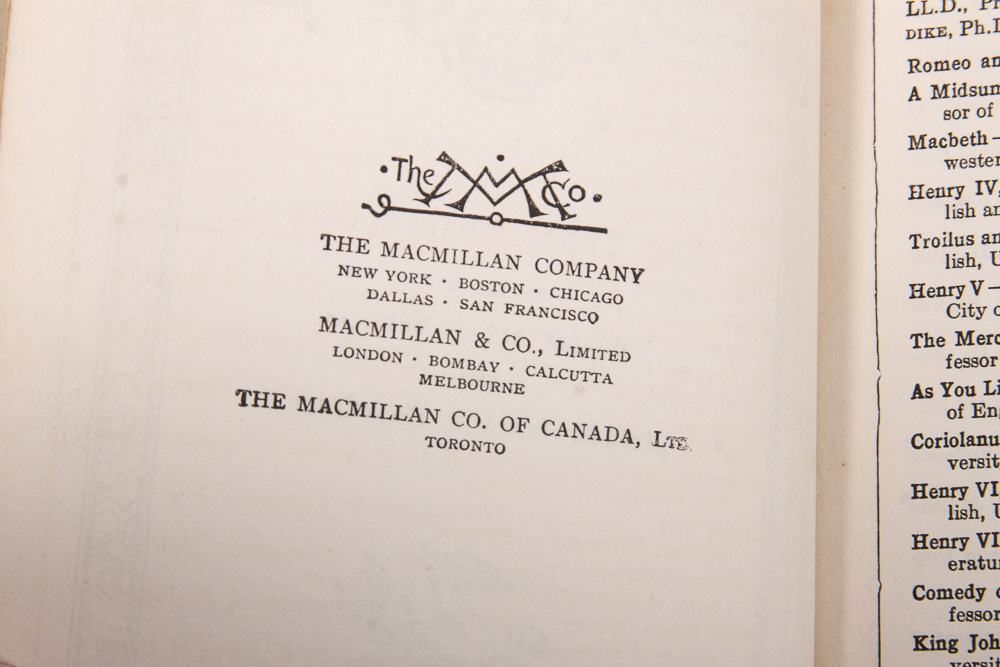 Vintage Books Including 1947 First Printing "The World's Great Thinkers" Volumes