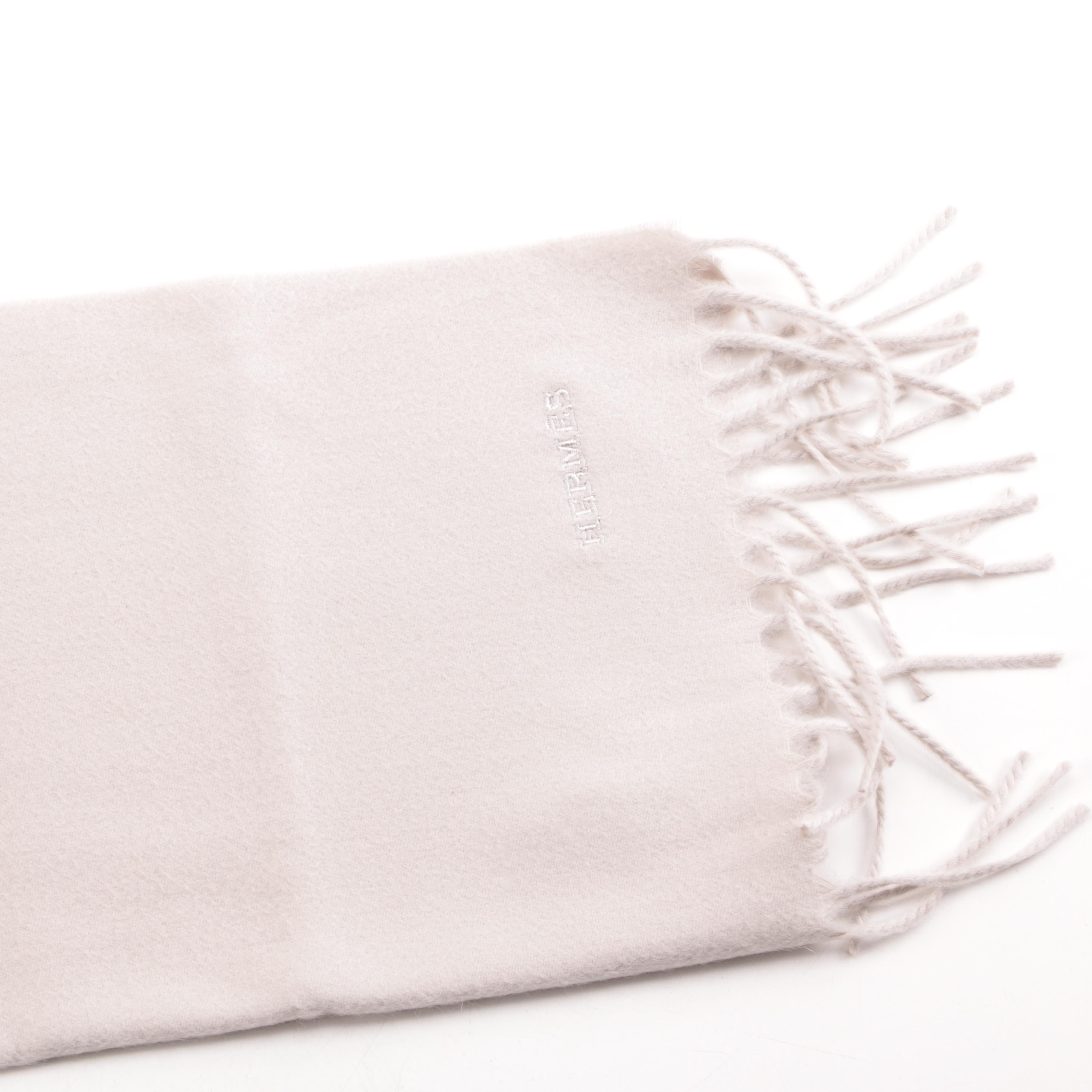 Hermès Cashmere Unie Brodee Muffler