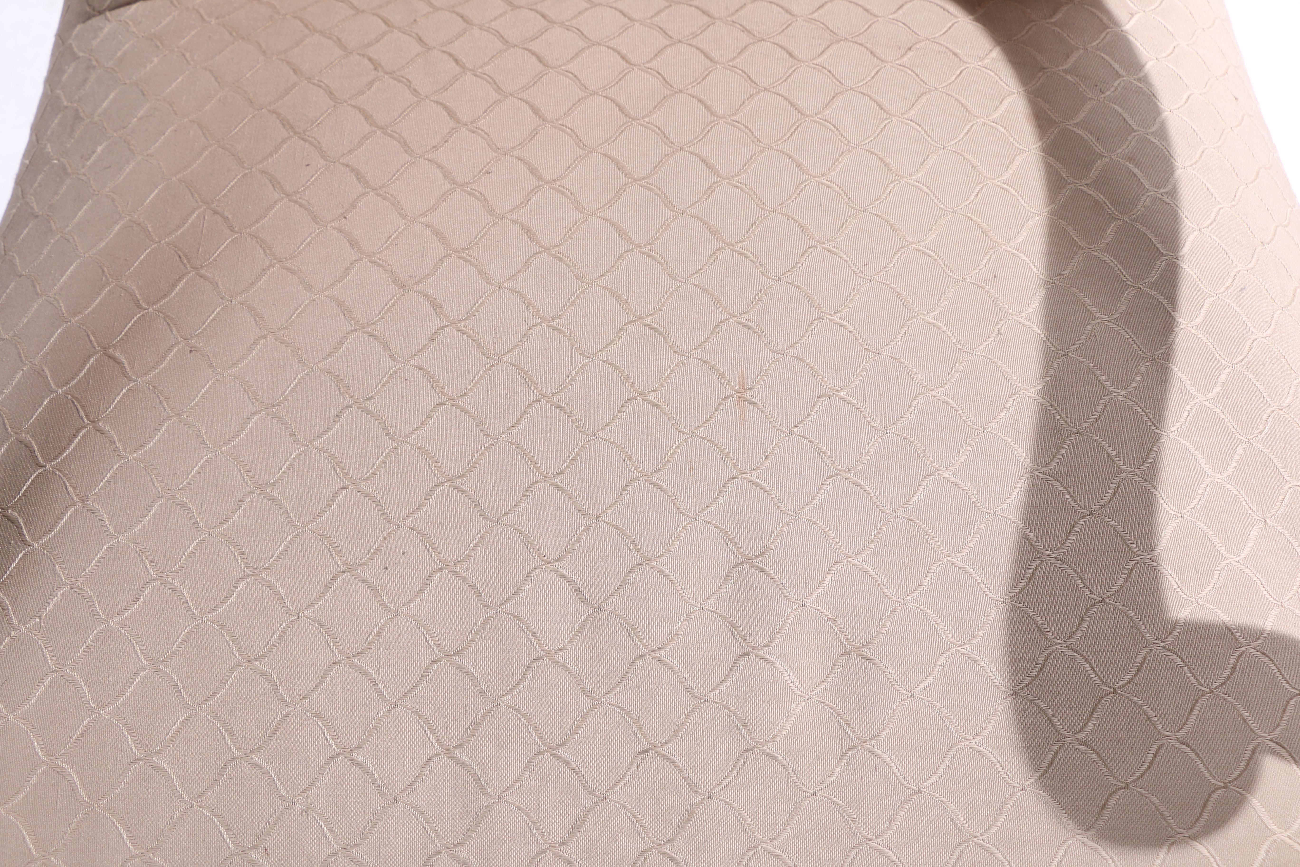 Federal Style Upholstered Lolling Chair