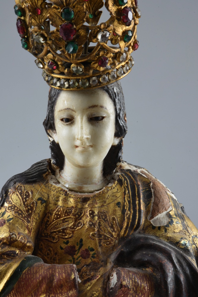 18th Century Italian Santos in Gilt Robes Wearing a Crown