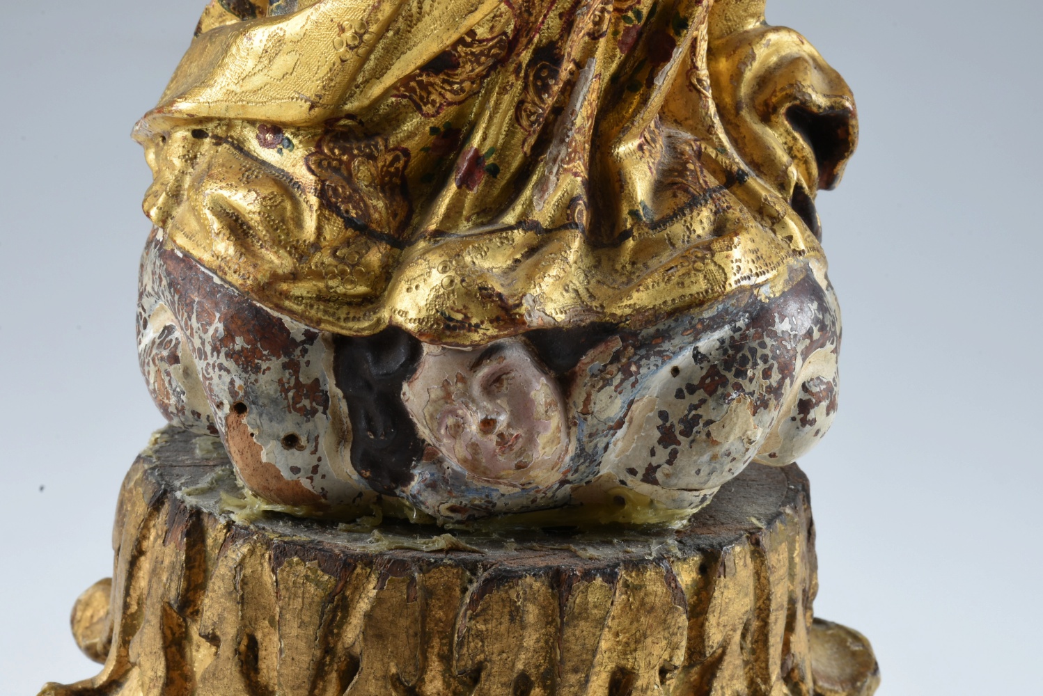 18th Century Italian Santos in Gilt Robes Wearing a Crown