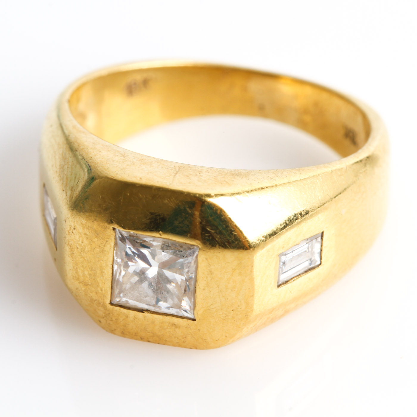 18K Yellow Gold and 1.00 CTW Flush Set Diamond Flat Top Ring