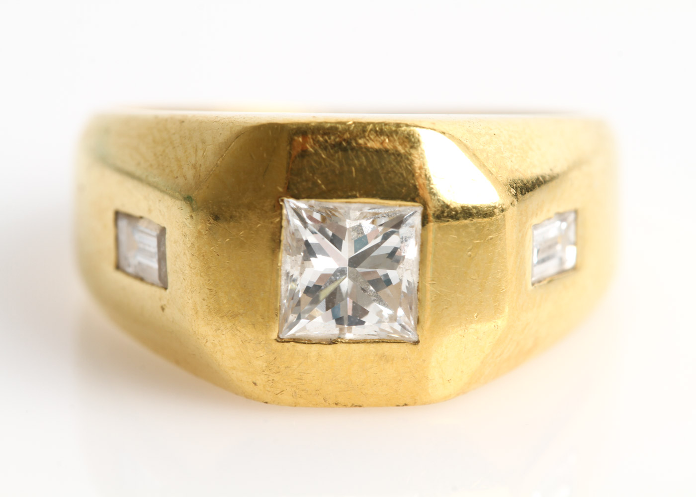 18K Yellow Gold and 1.00 CTW Flush Set Diamond Flat Top Ring